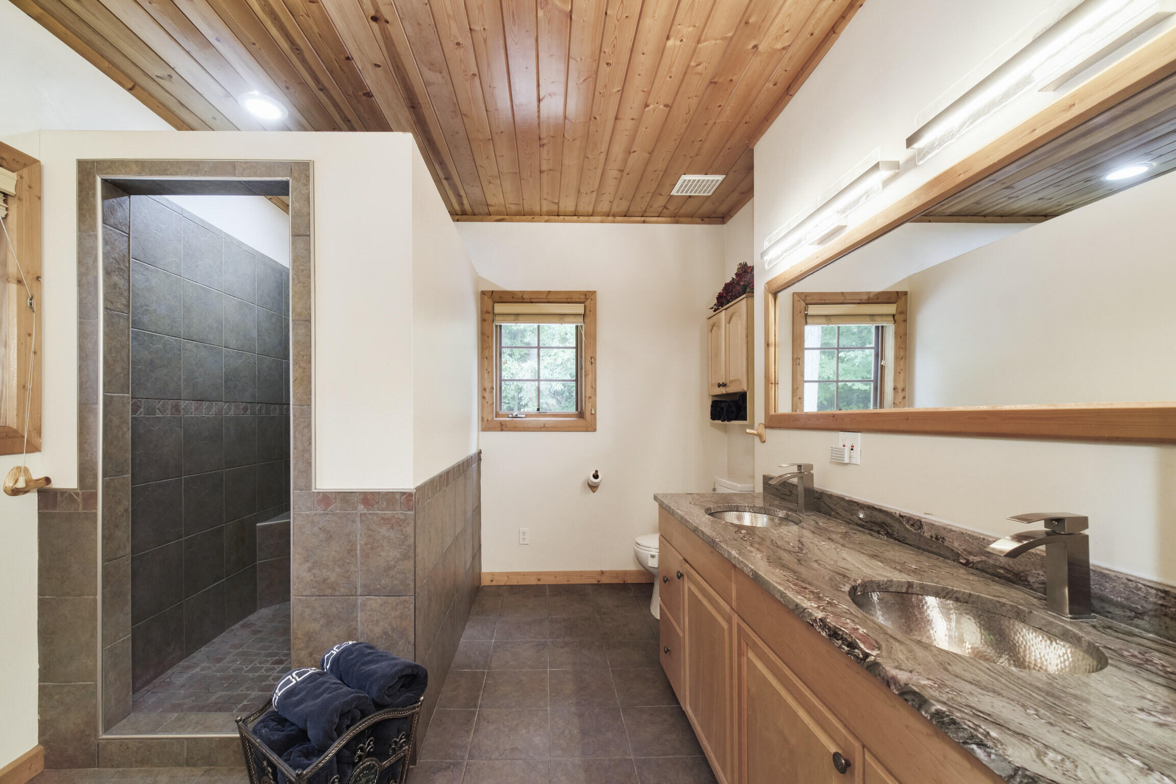 302 E Kott Road Property Photo 25