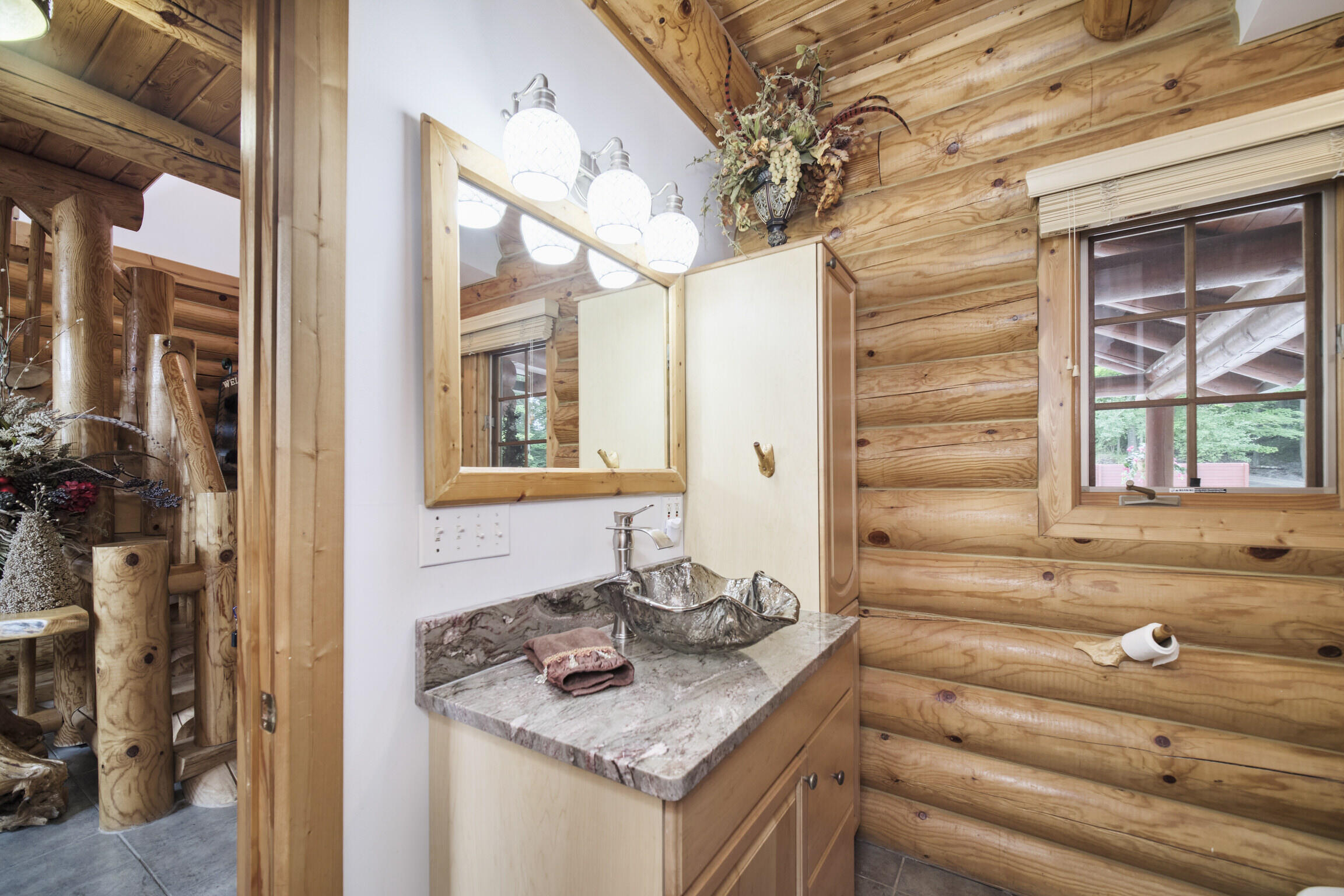 302 E Kott Road Property Photo 28
