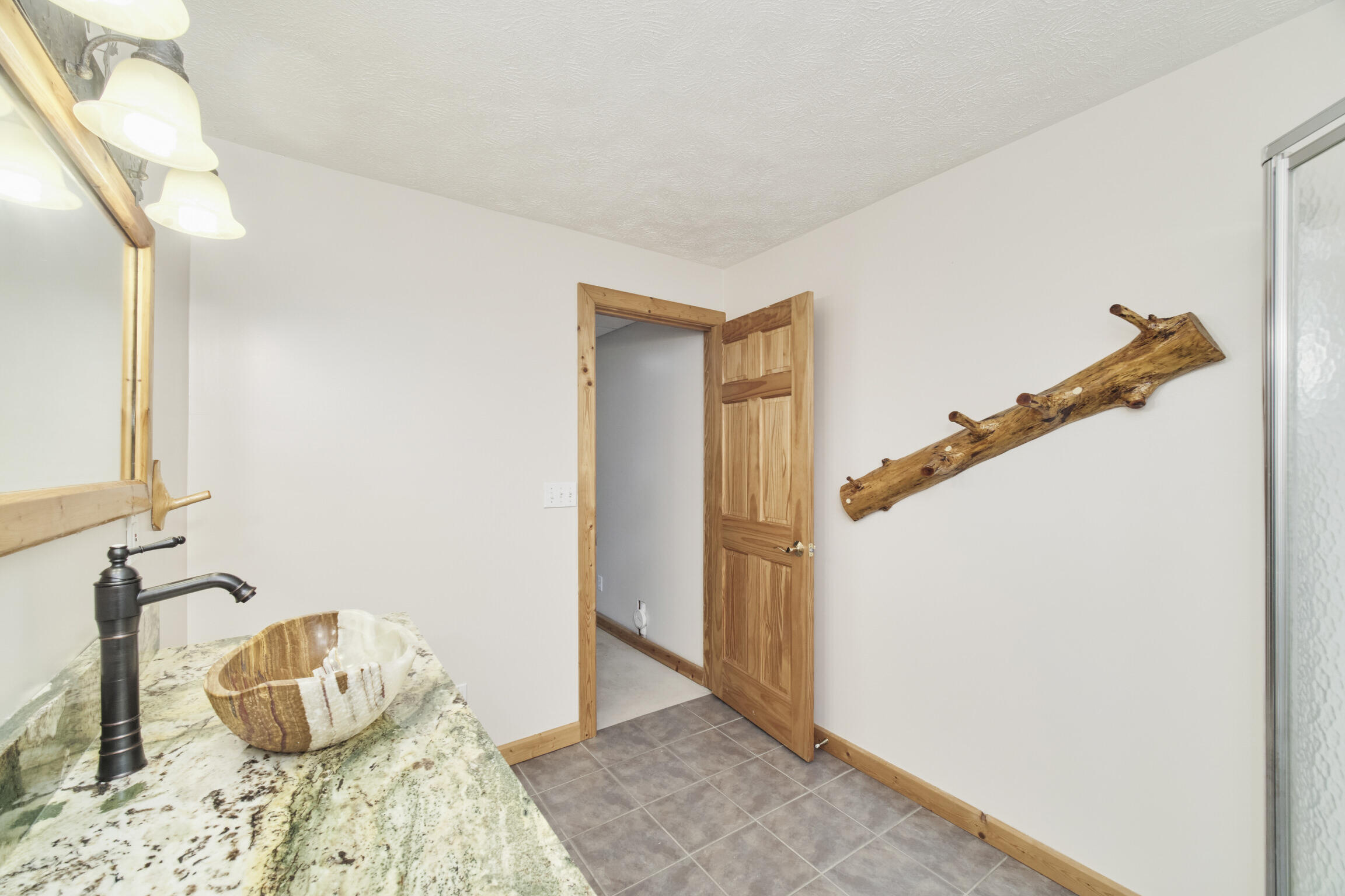302 E Kott Road Property Photo 48