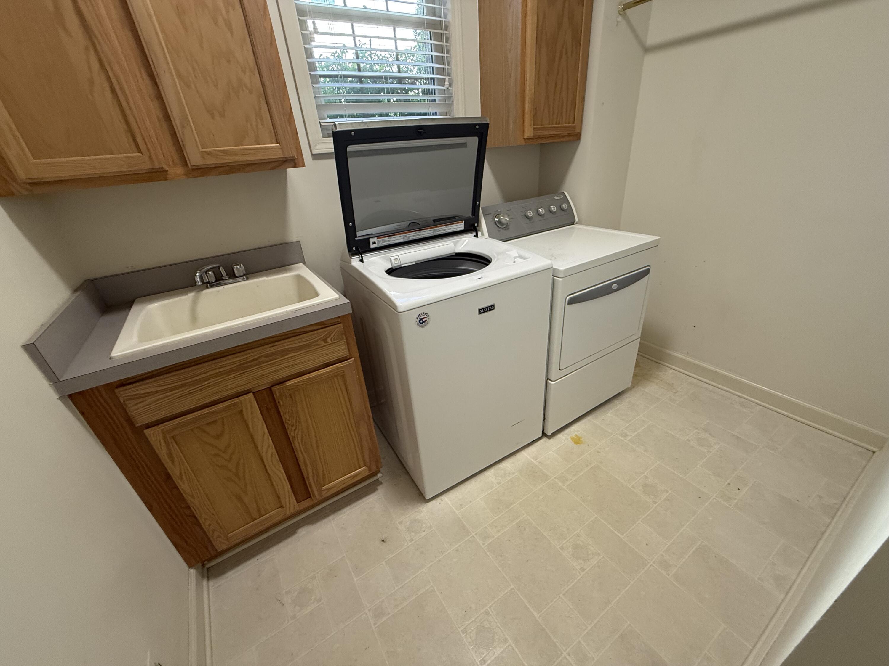 18145 Shoreline Court Property Photo 13