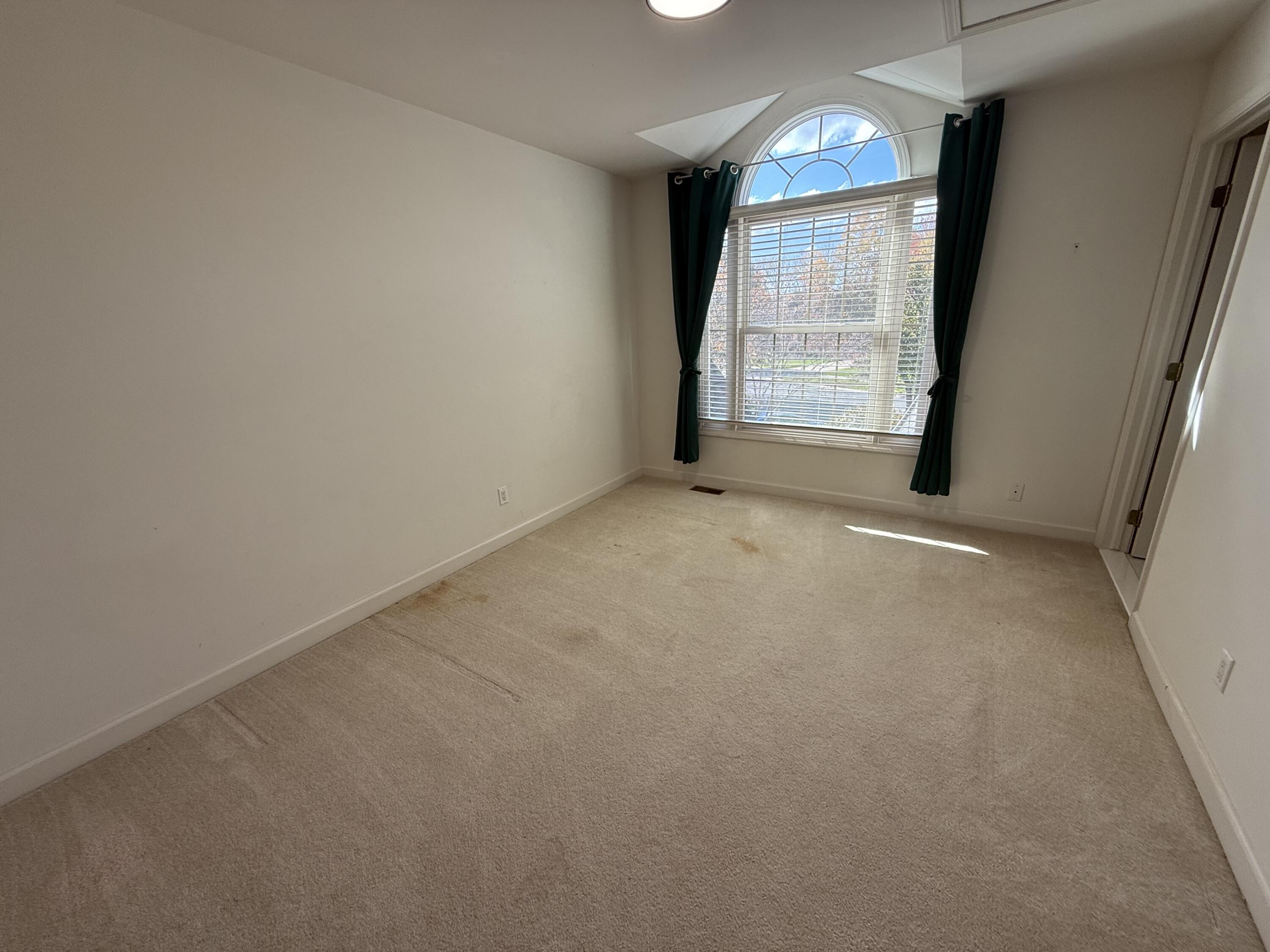 18145 Shoreline Court Property Photo 17