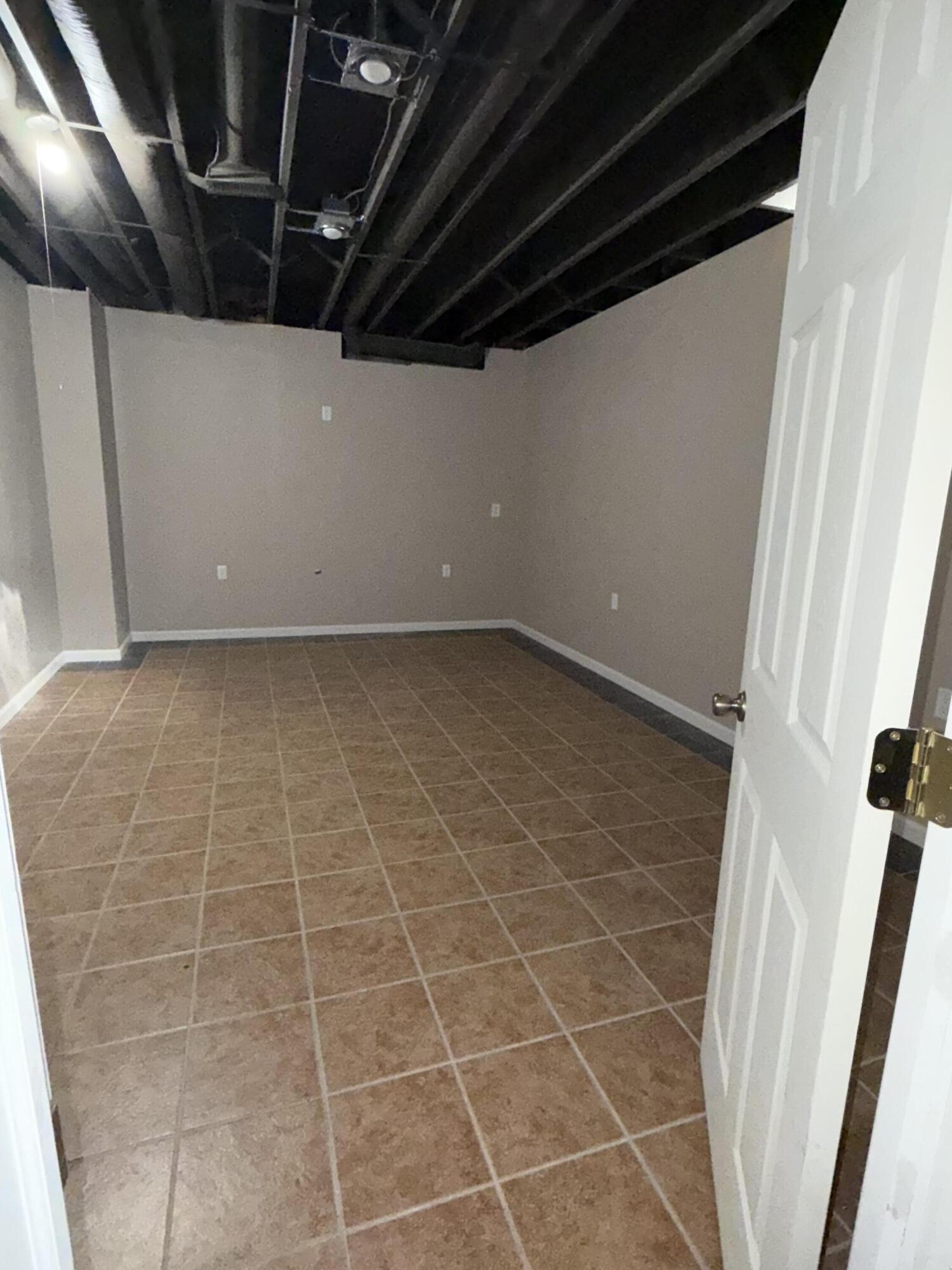 18145 Shoreline Court Property Photo 40