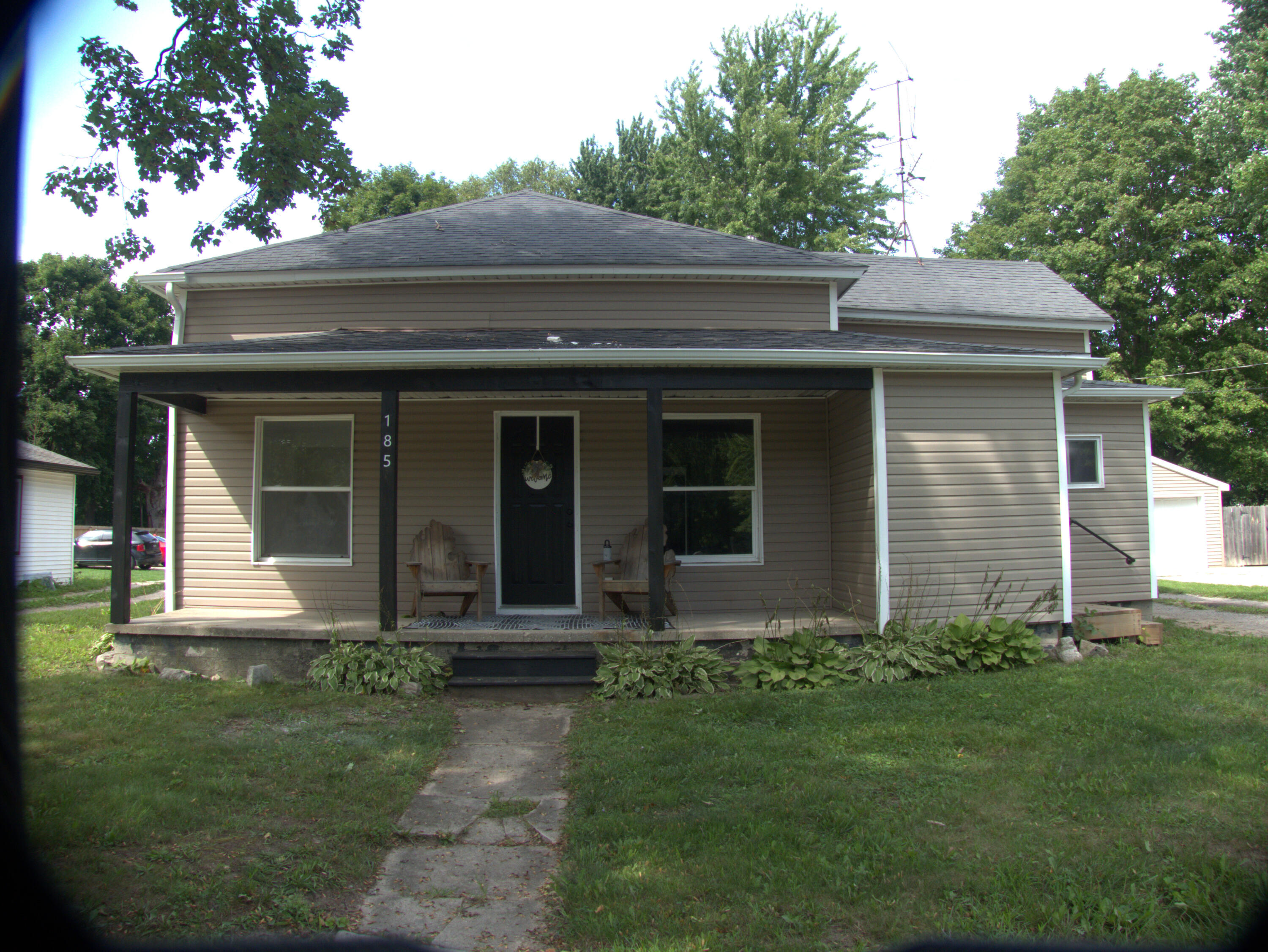 185 E Commerce Street Property Photo 1