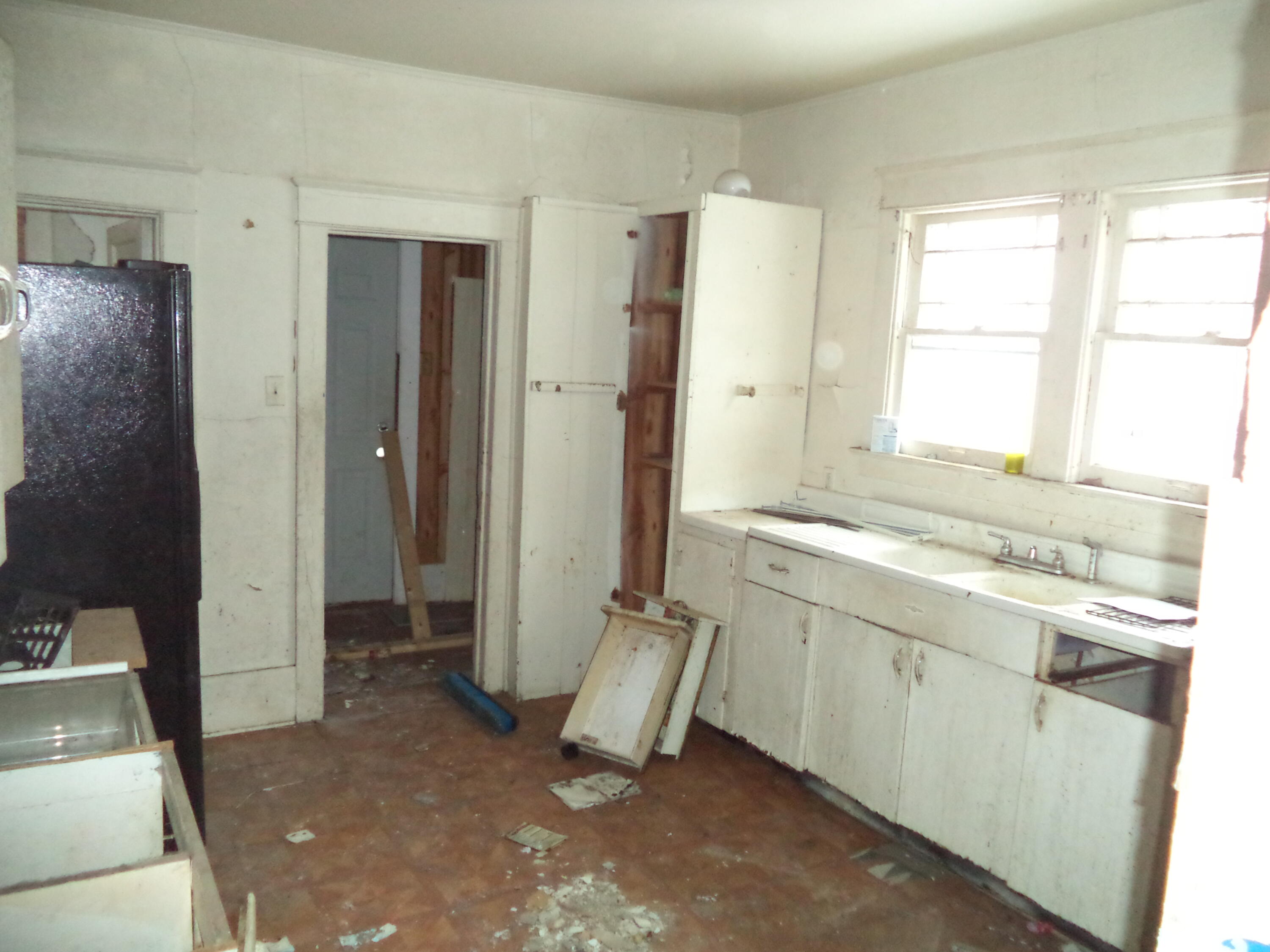 841 E 8th Street Property Photo 7
