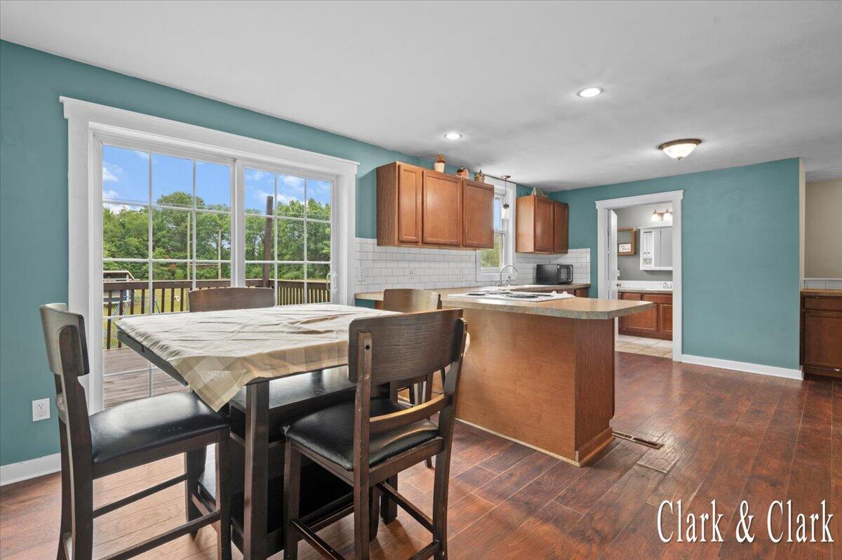 2016 E Croton Drive Property Photo 5