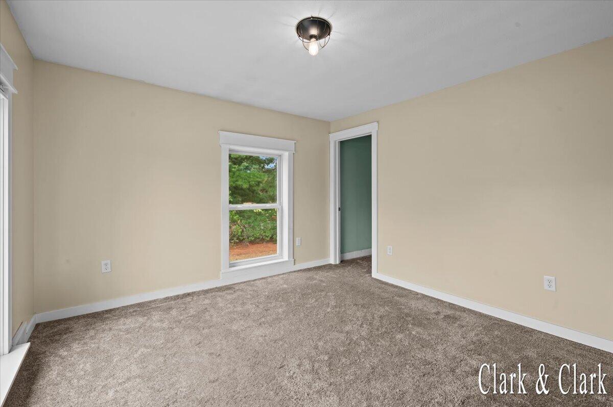 2016 E Croton Drive Property Photo 9