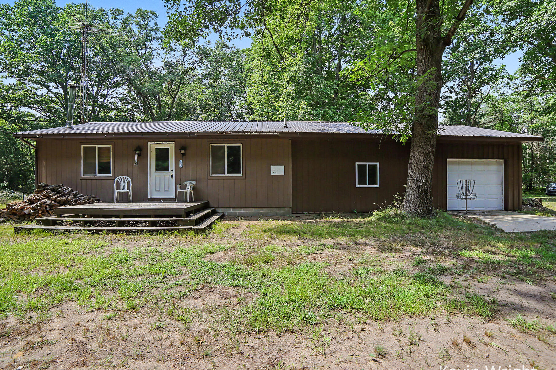4415 E Arthur Road Property Photo 1