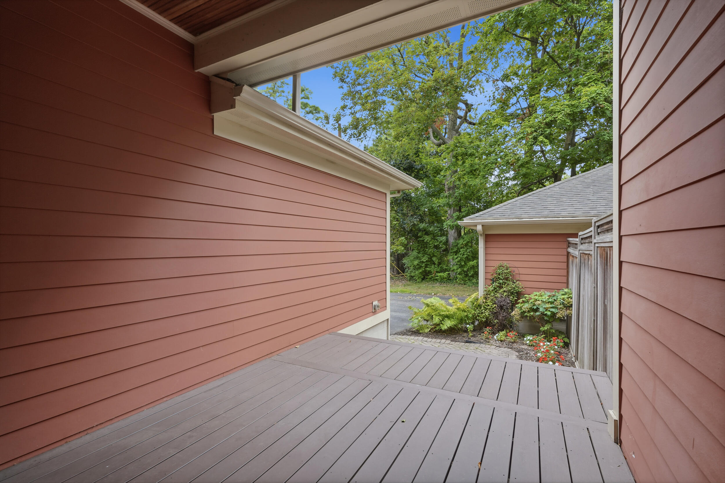 1010 Baldwin Avenue Property Photo 15