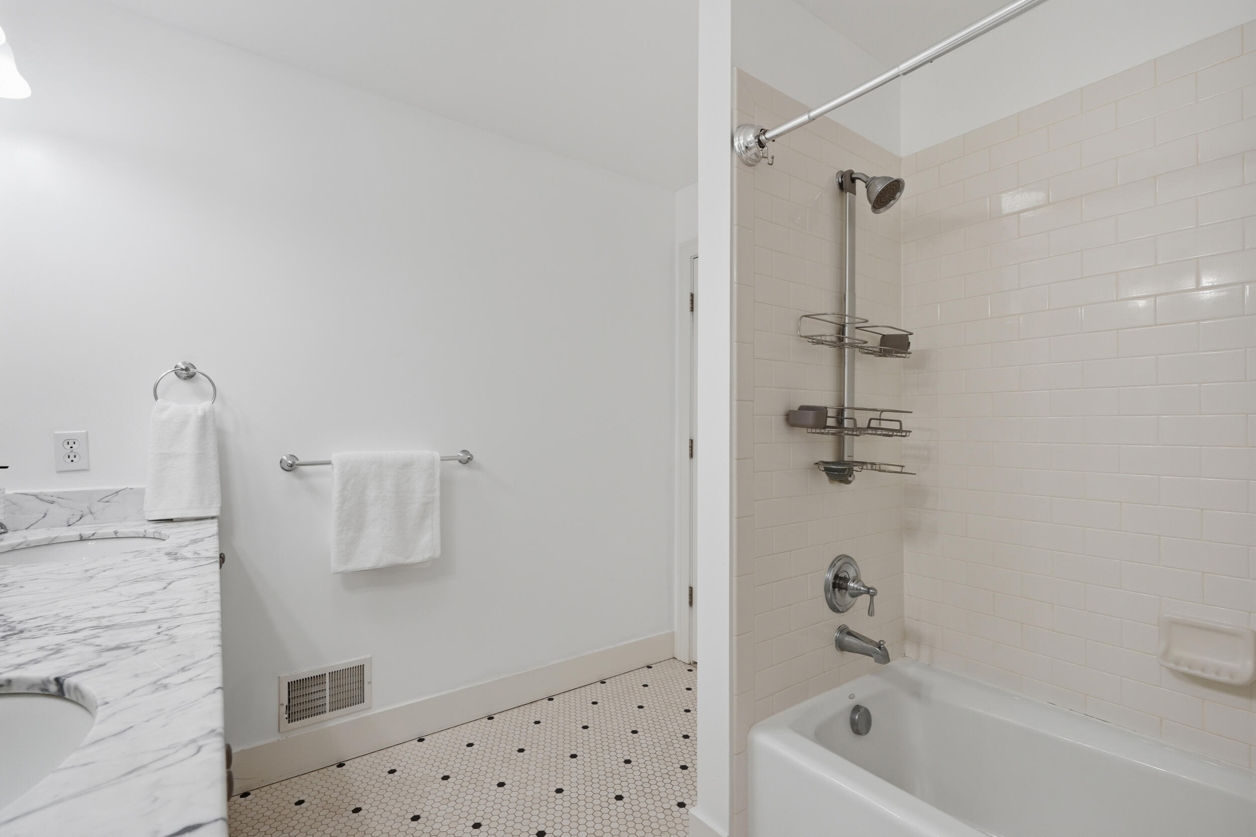1010 Baldwin Avenue Property Photo 30