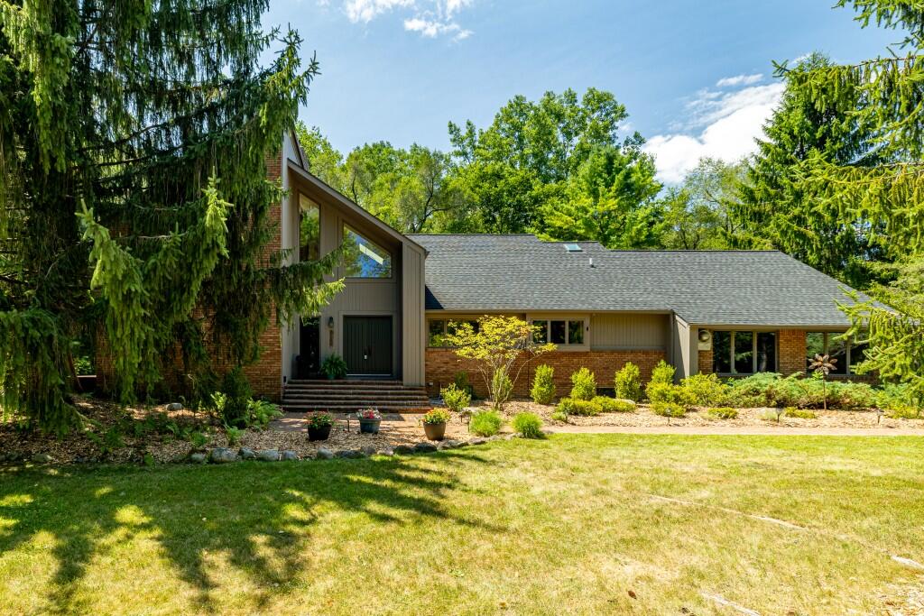 3447 River Pines Drive Property Photo 1