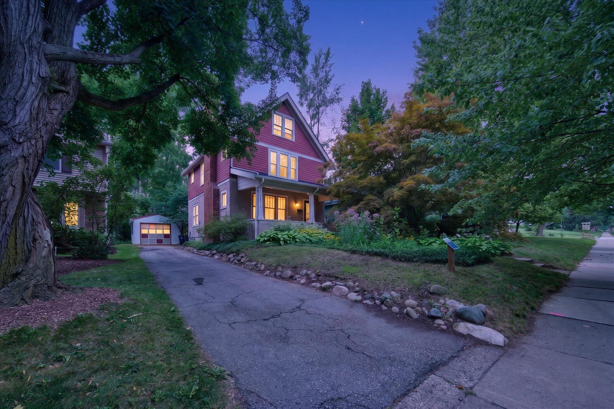 1213 W Liberty Street Property Photo 2