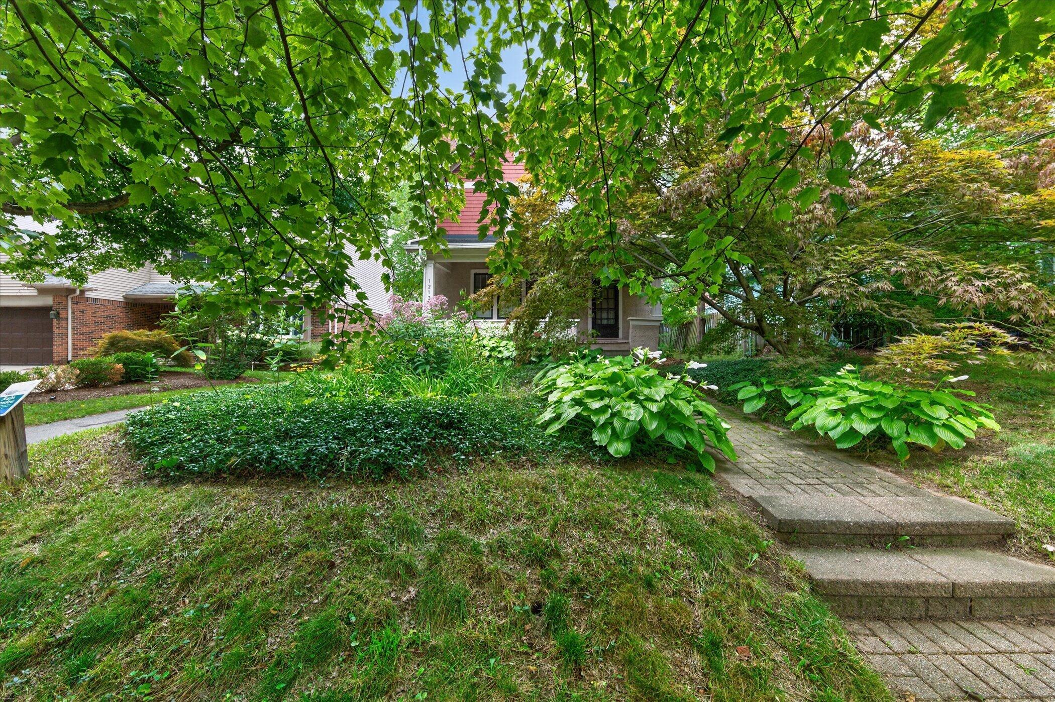 1213 W Liberty Street Property Photo 3