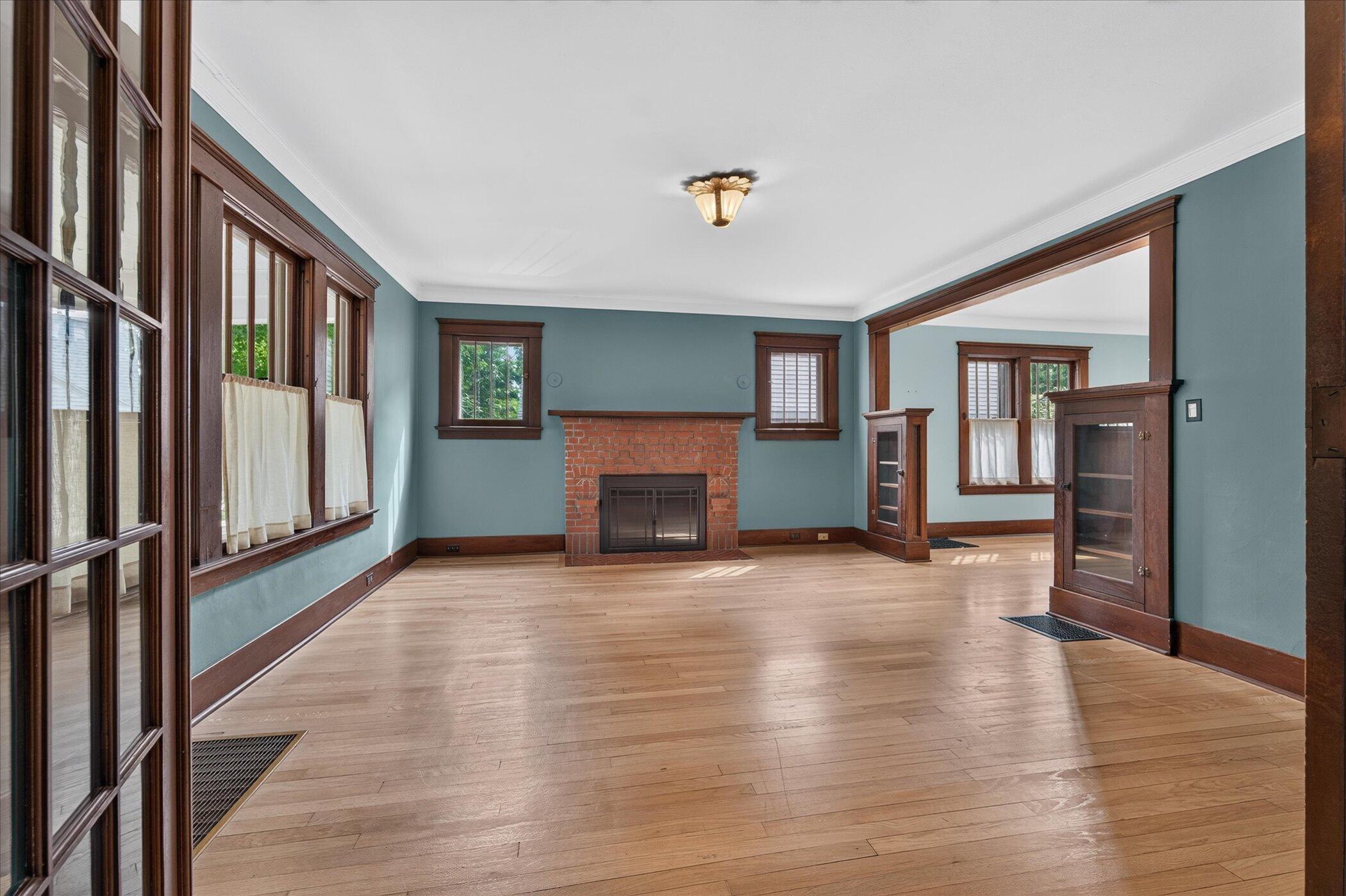 1213 W Liberty Street Property Photo 6
