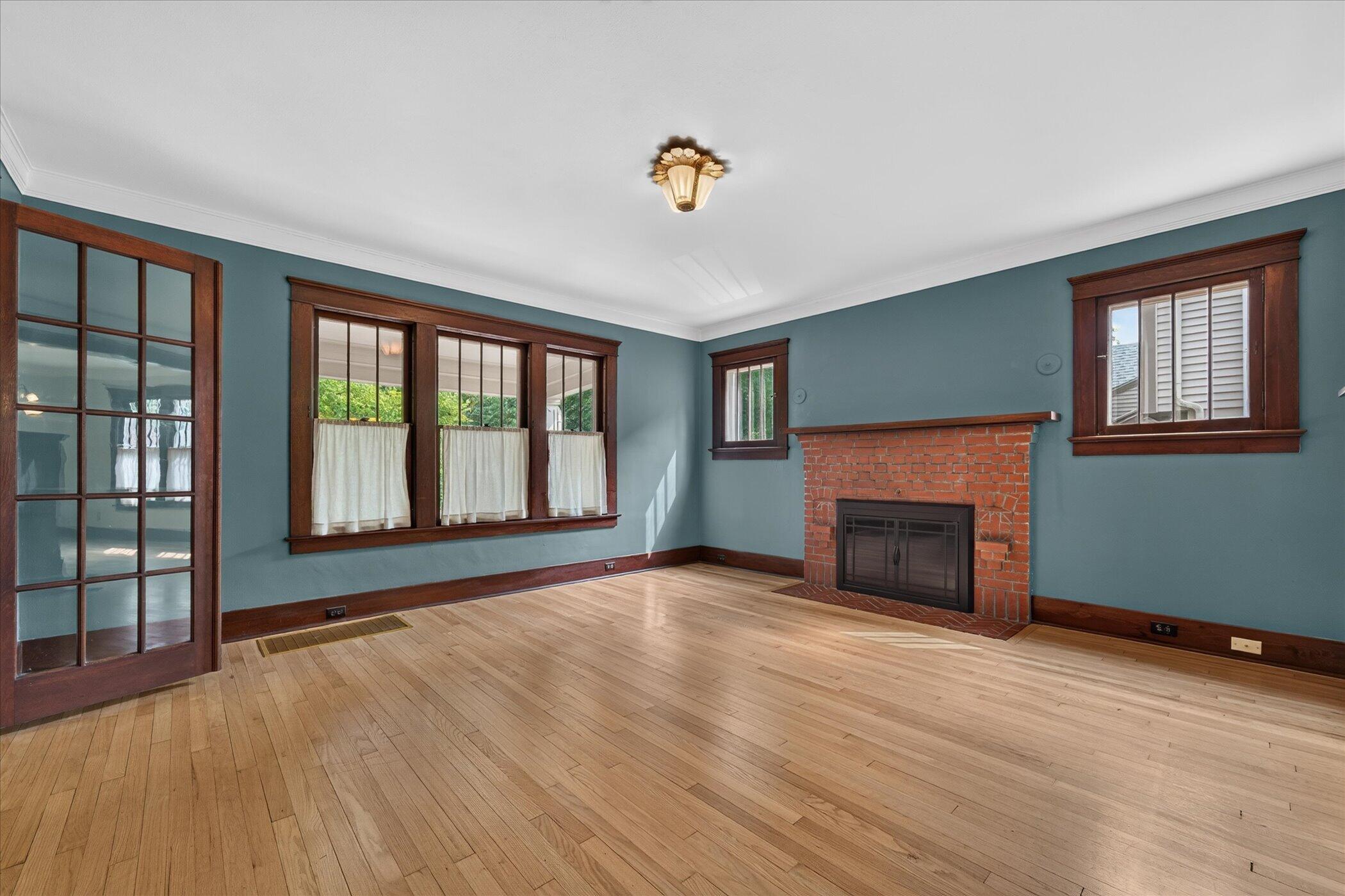 1213 W Liberty Street Property Photo 7