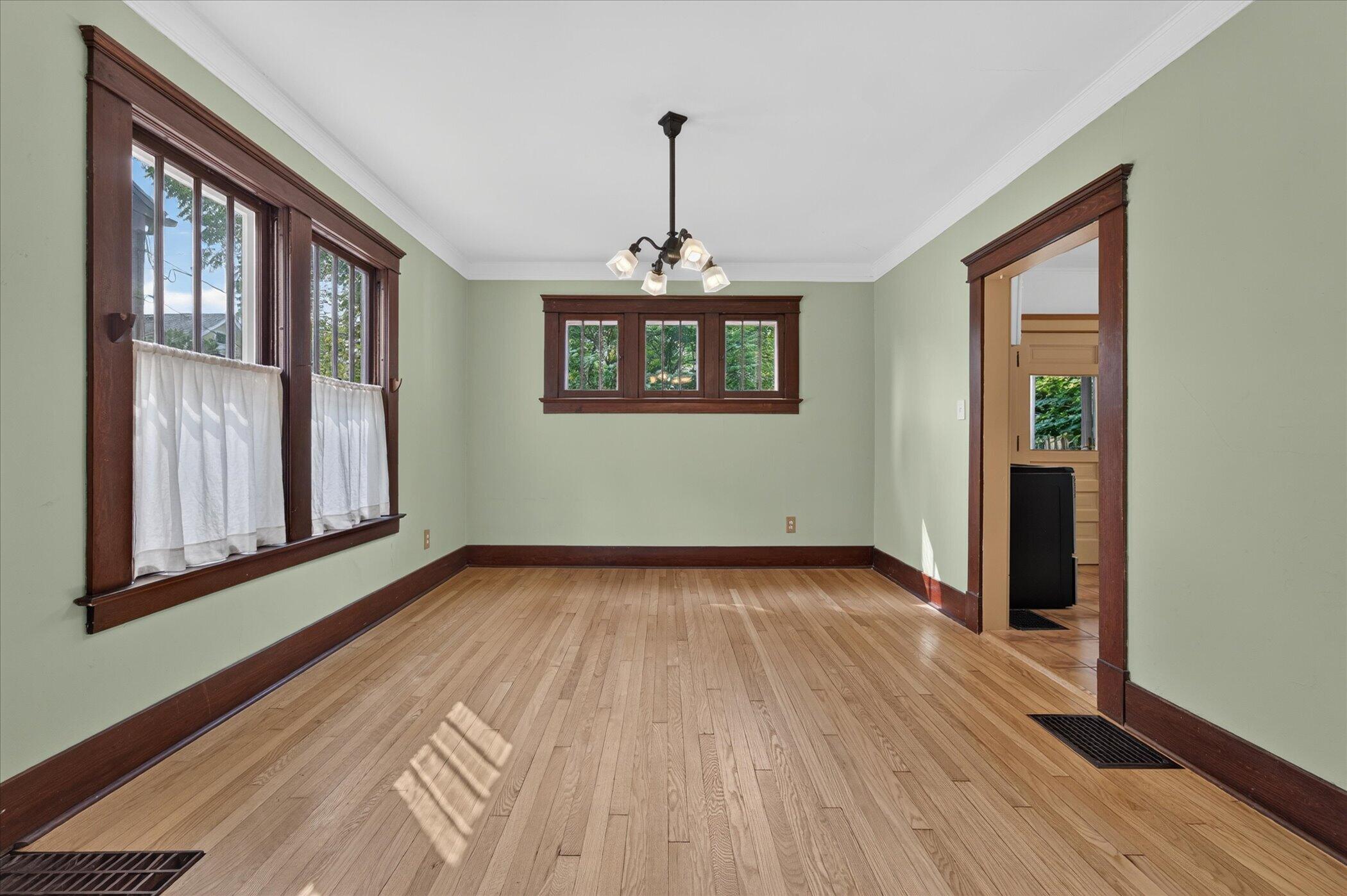 1213 W Liberty Street Property Photo 10