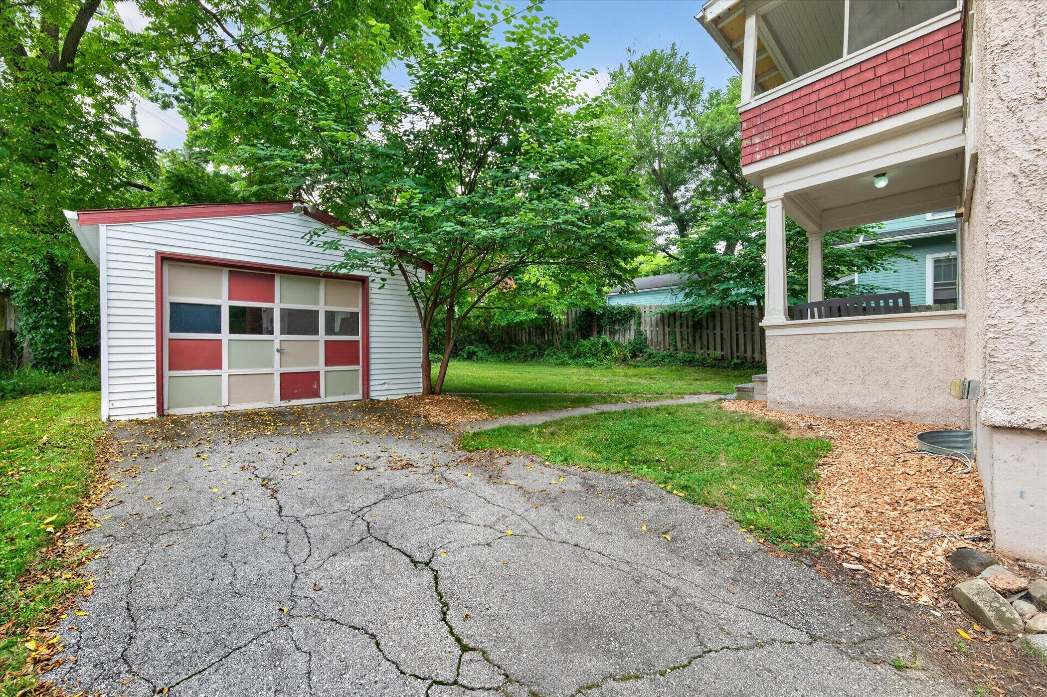1213 W Liberty Street Property Photo 34