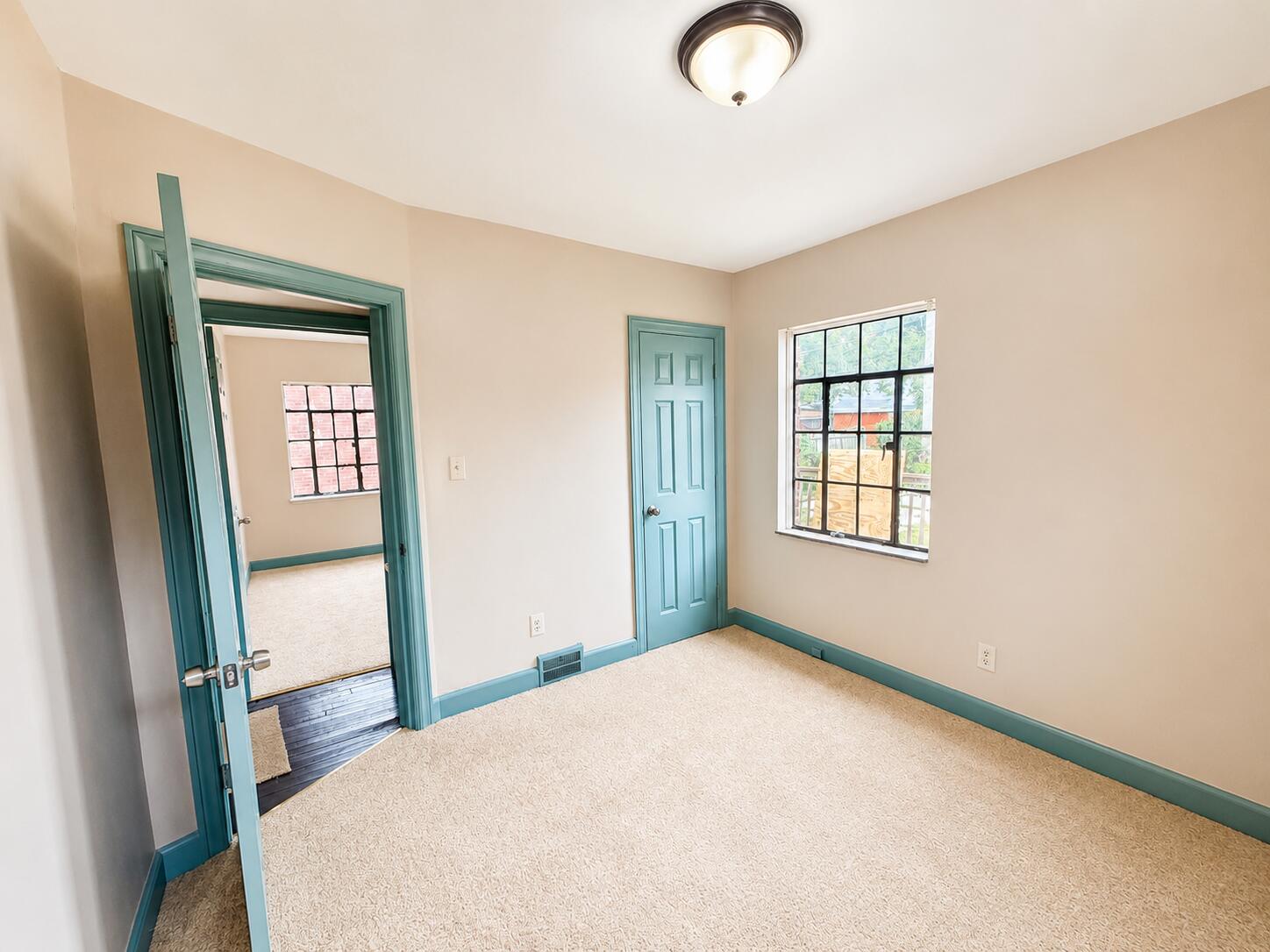 10089 Britain Street Property Photo 10