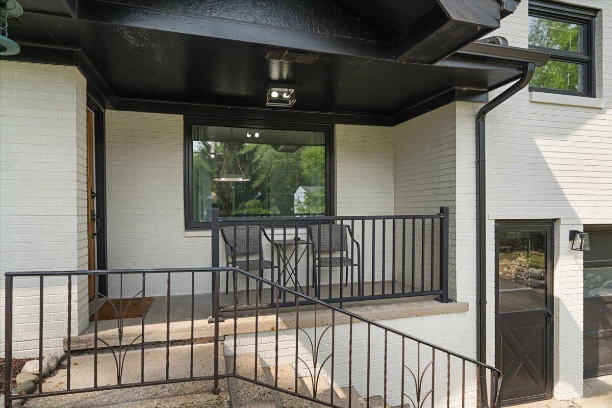 4801 Lake Street Property Photo 4