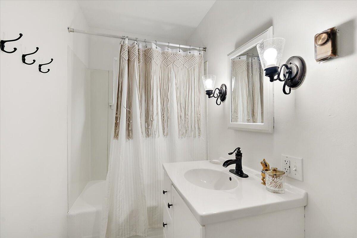 4801 Lake Street Property Photo 29