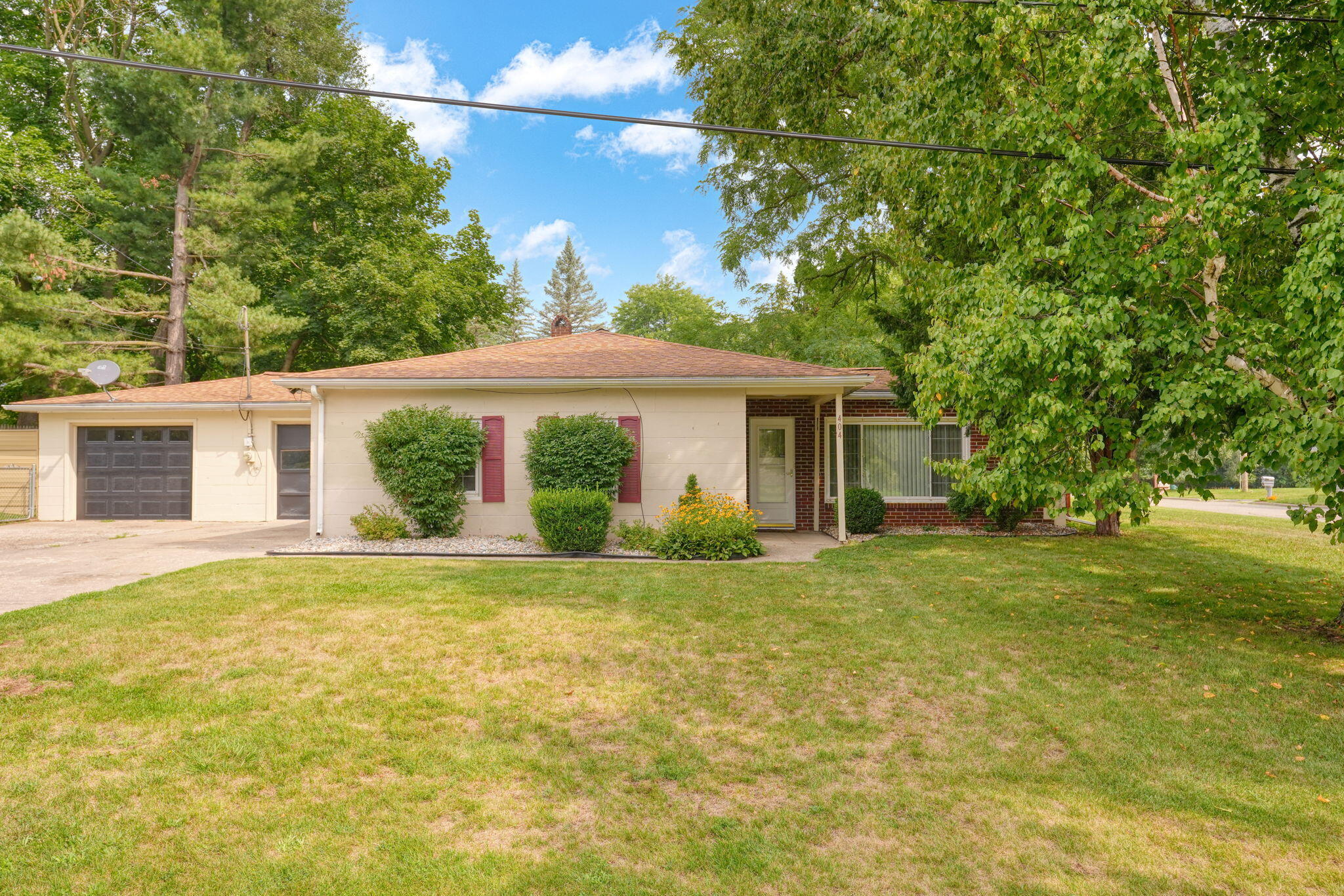 404 Heyser Street Property Photo 1