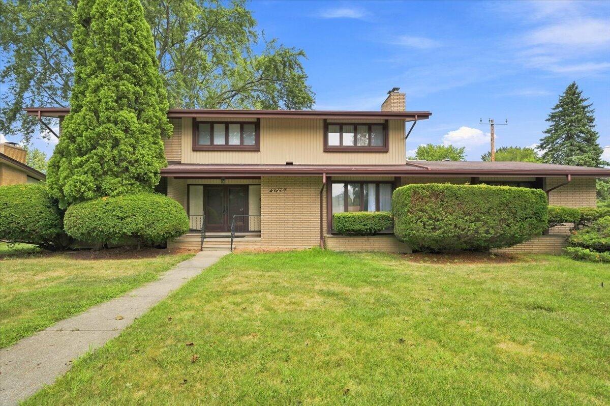 27218 Lehigh Street Property Photo 4