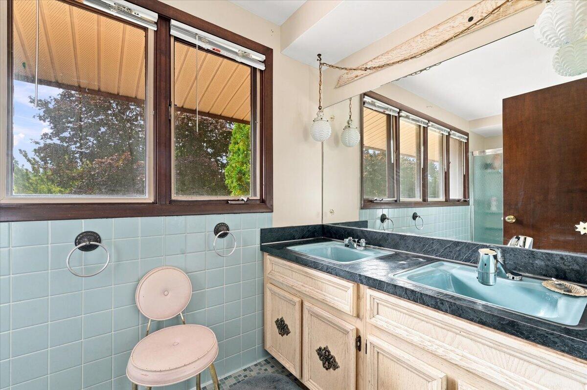 27218 Lehigh Street Property Photo 14