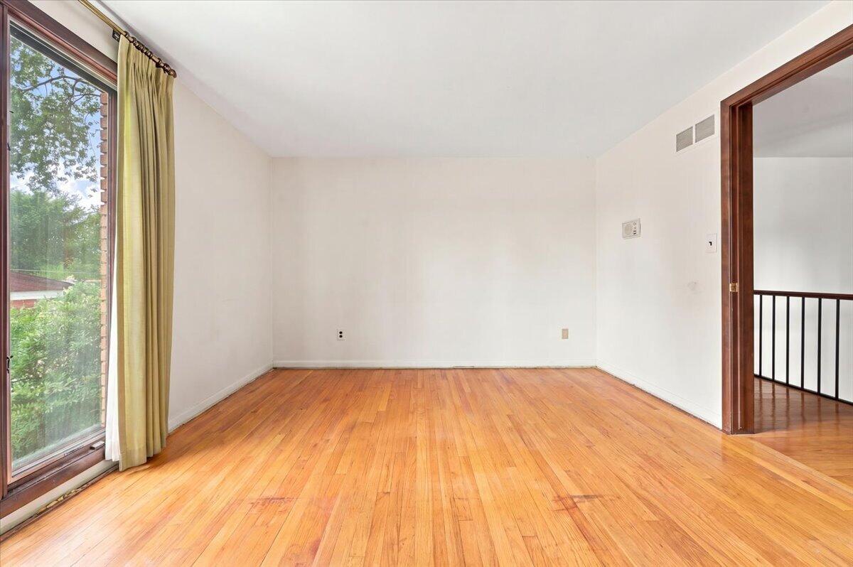 27218 Lehigh Street Property Photo 16