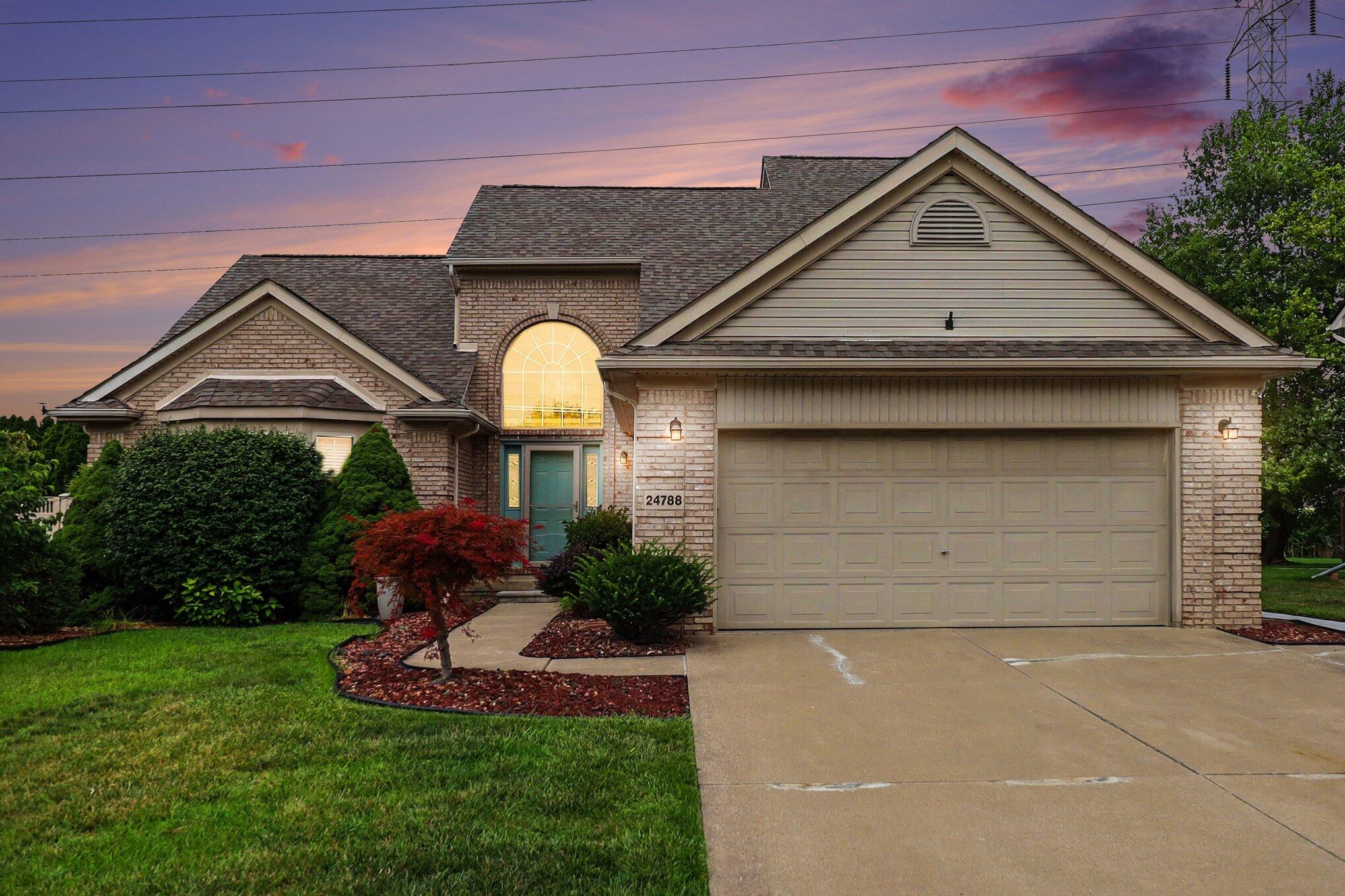 24788 Foxmoor Boulevard Property Photo 1