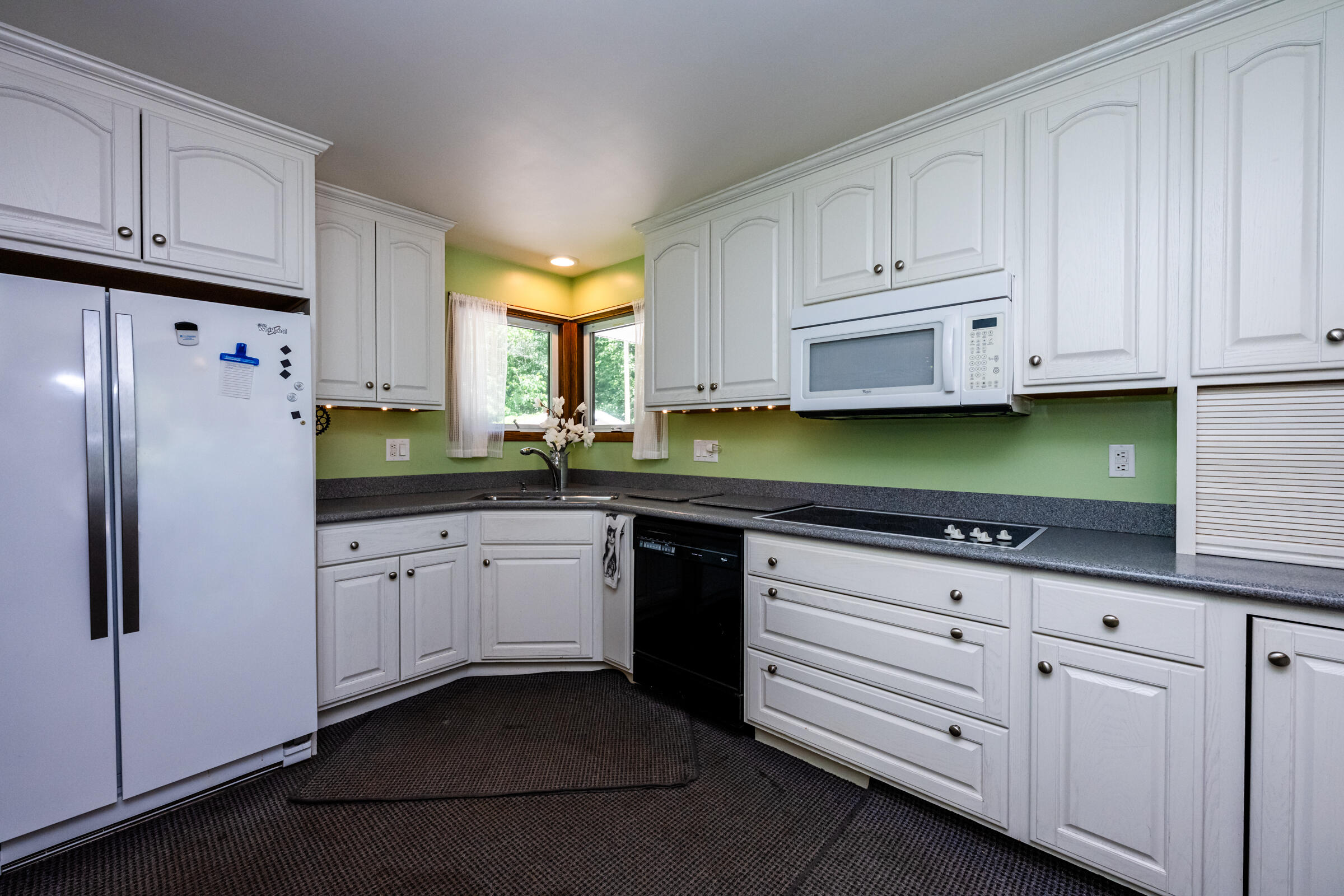 1595 Alex Path Property Photo 14