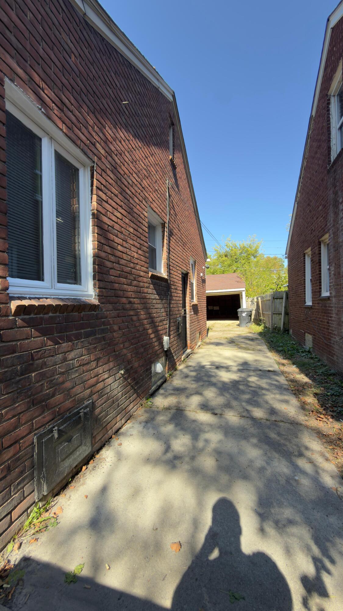 10370 Britain Street Property Photo 2