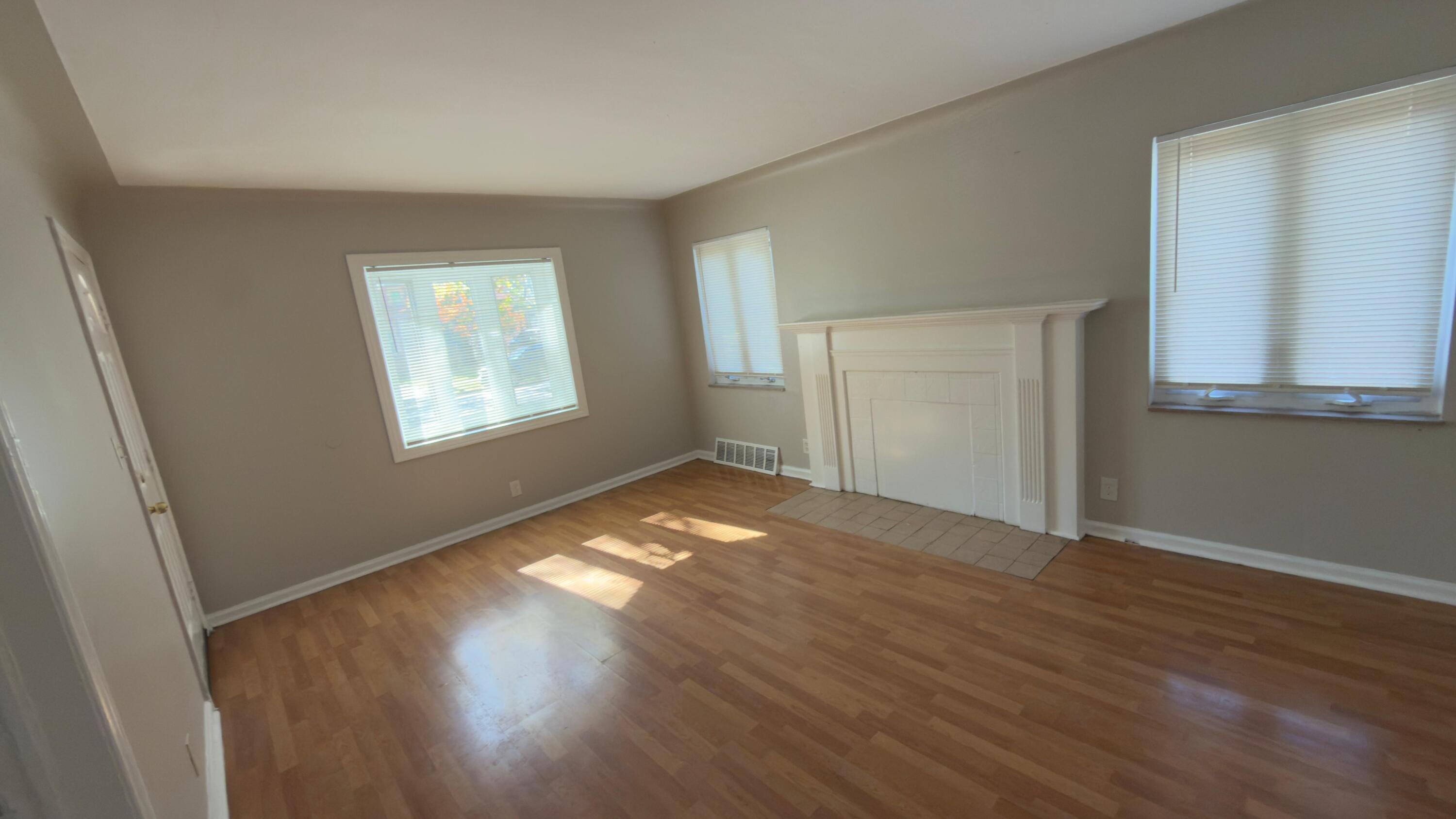 10370 Britain Street Property Photo 7