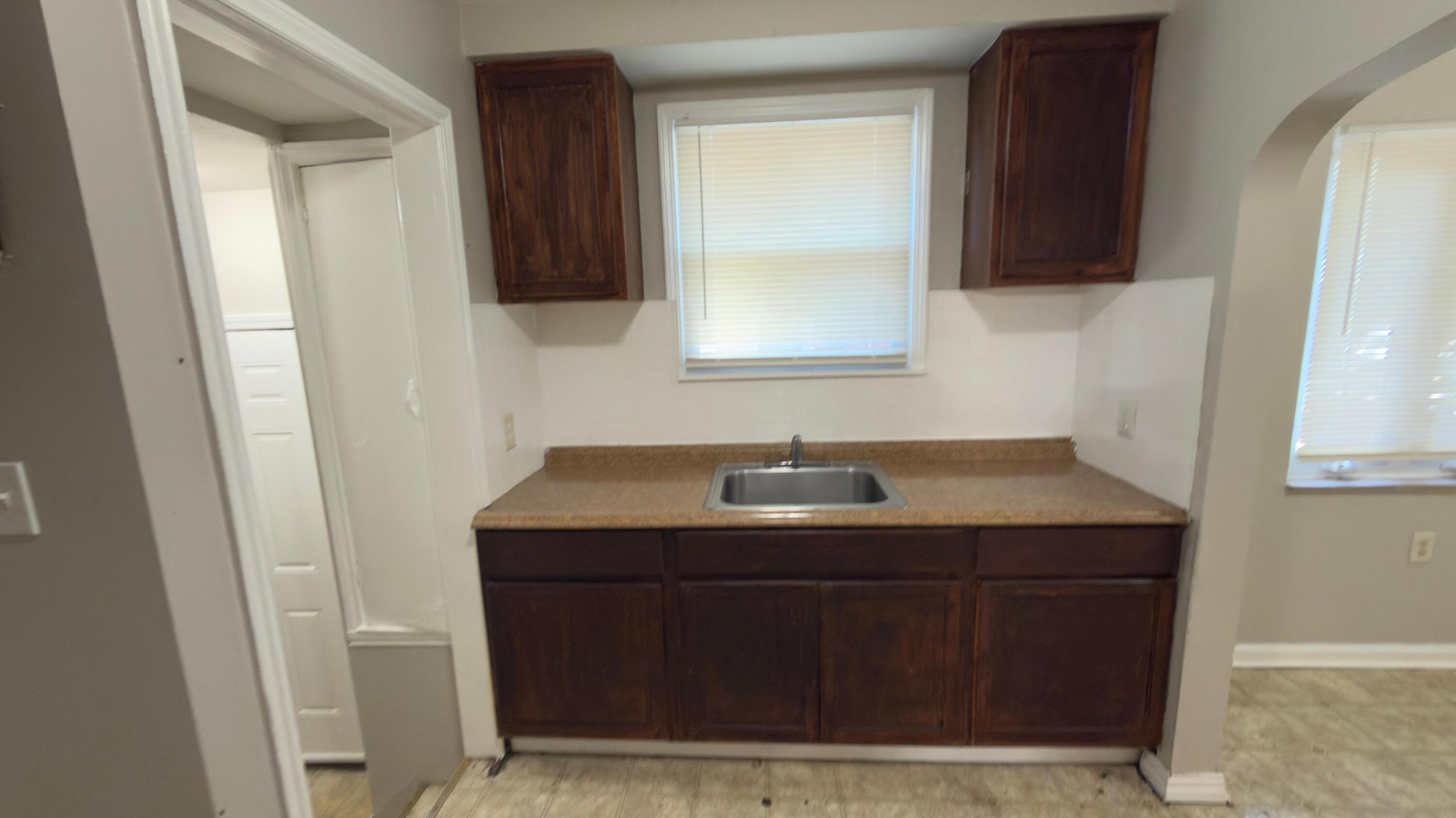 10370 Britain Street Property Photo 8