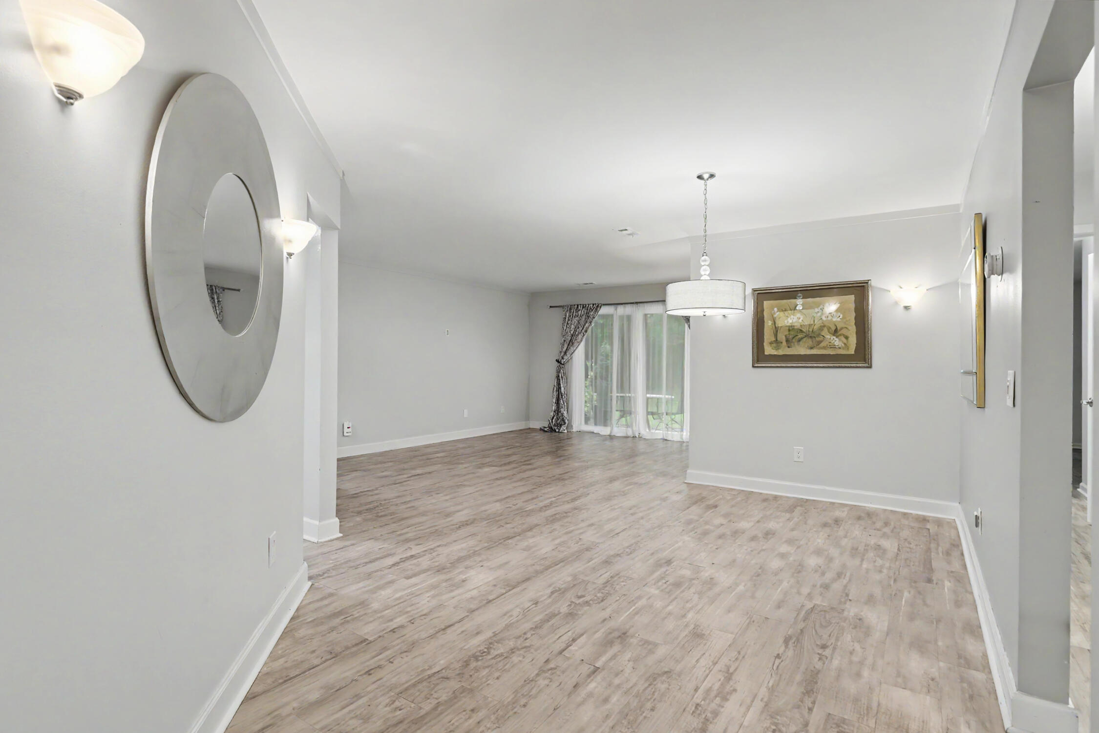 6600 Ridgefield Circle Property Photo 12
