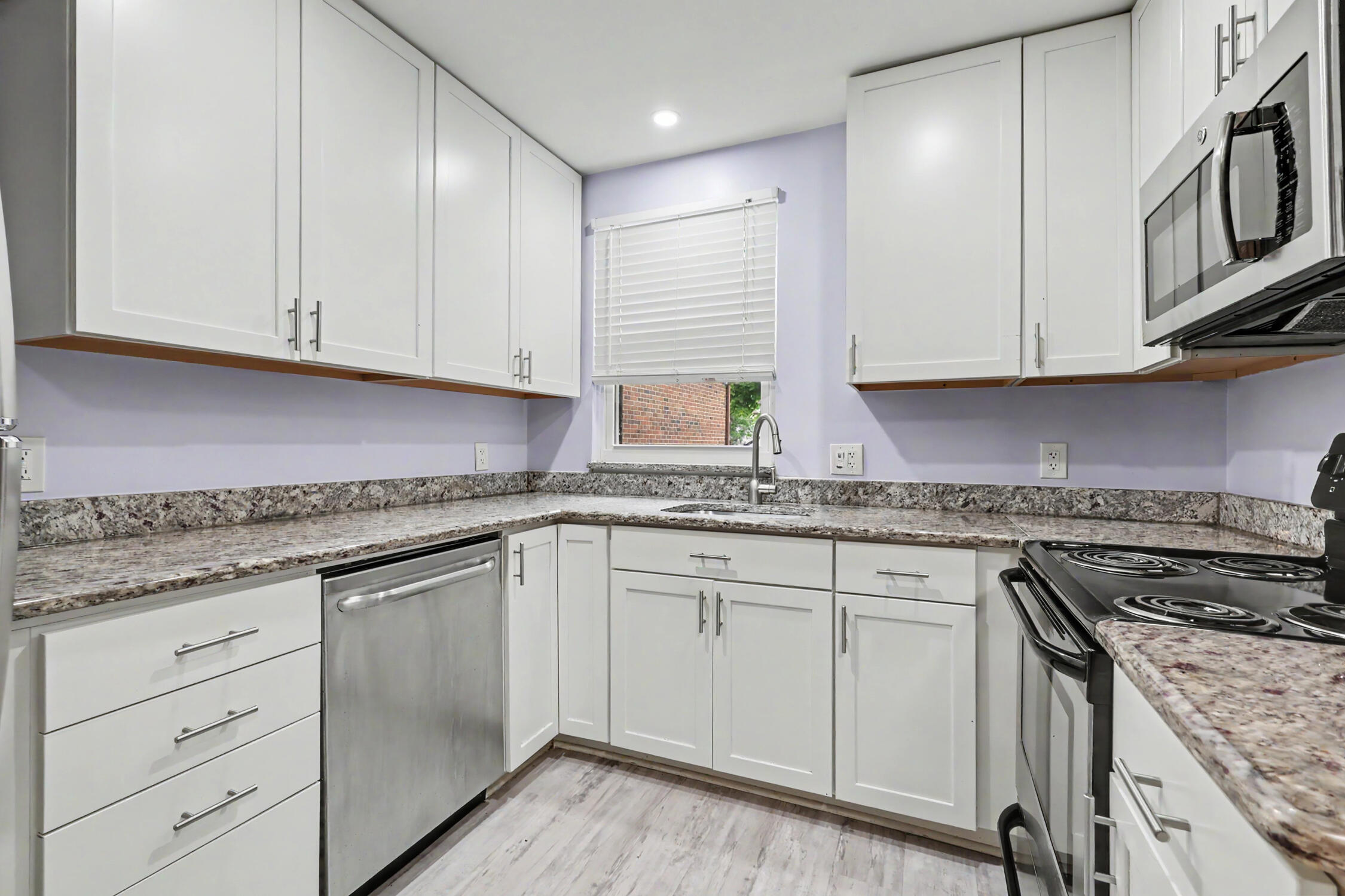 6600 Ridgefield Circle Property Photo 15