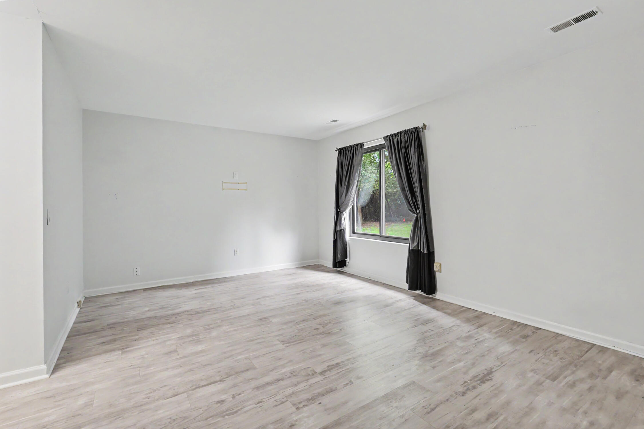 6600 Ridgefield Circle Property Photo 22