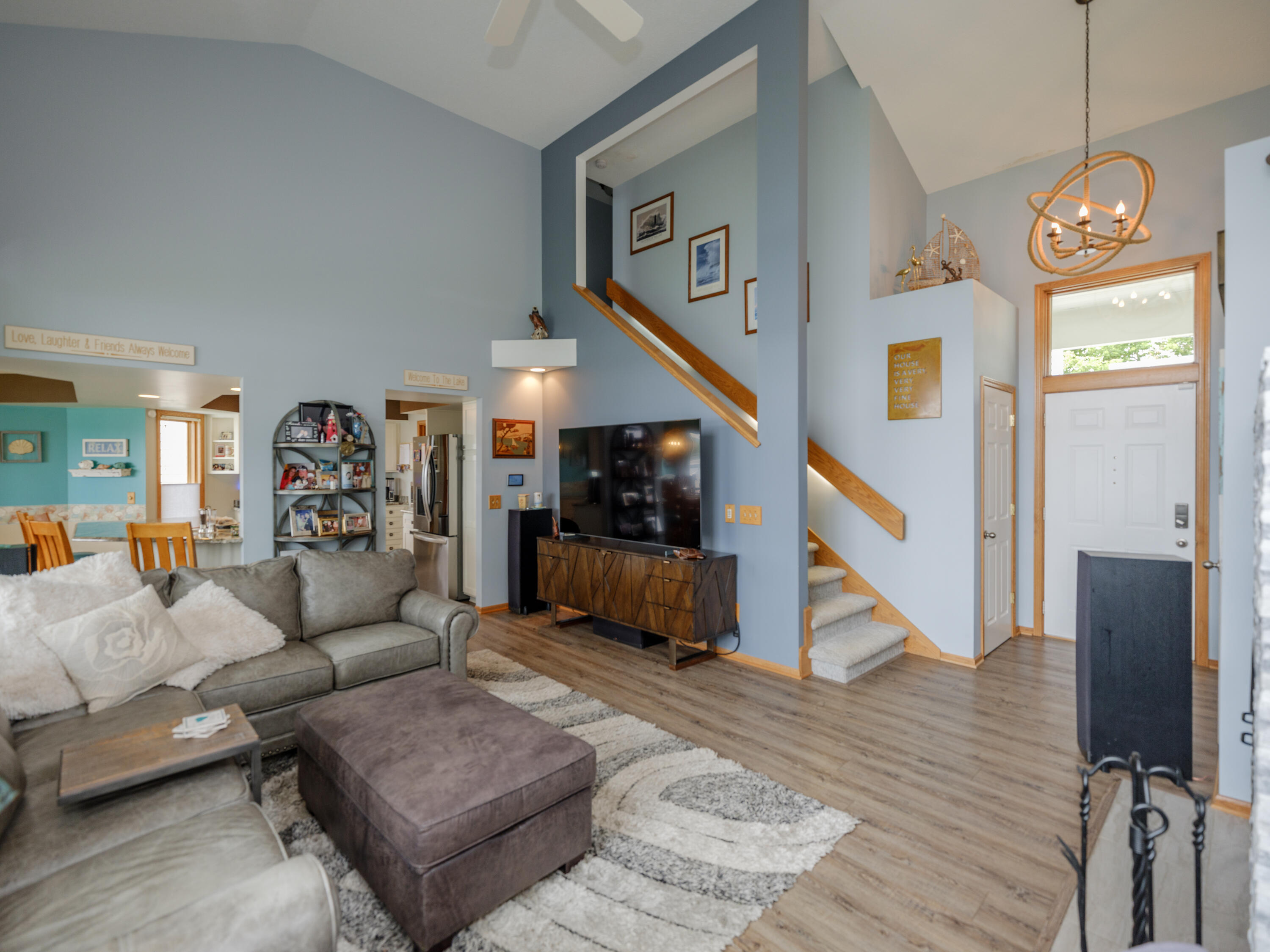1821 Lakeview Drive Property Photo 6