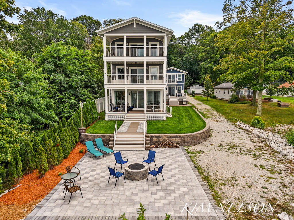 5768 S Shore Drive Property Photo 10