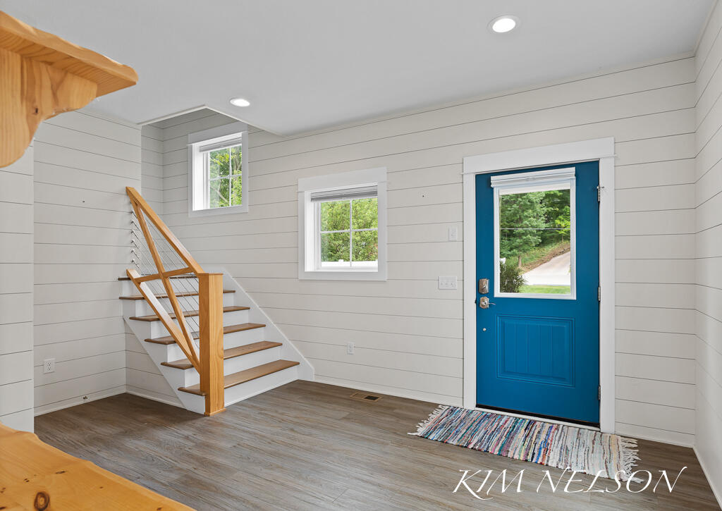 5768 S Shore Drive Property Photo 15