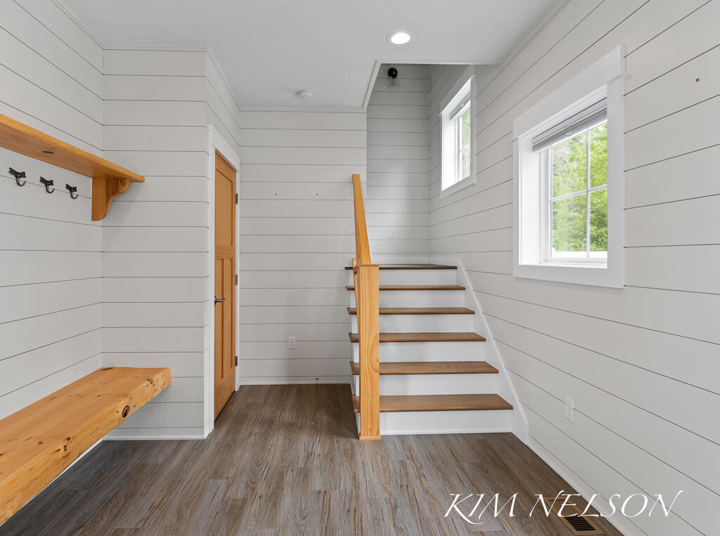 5768 S Shore Drive Property Photo 16