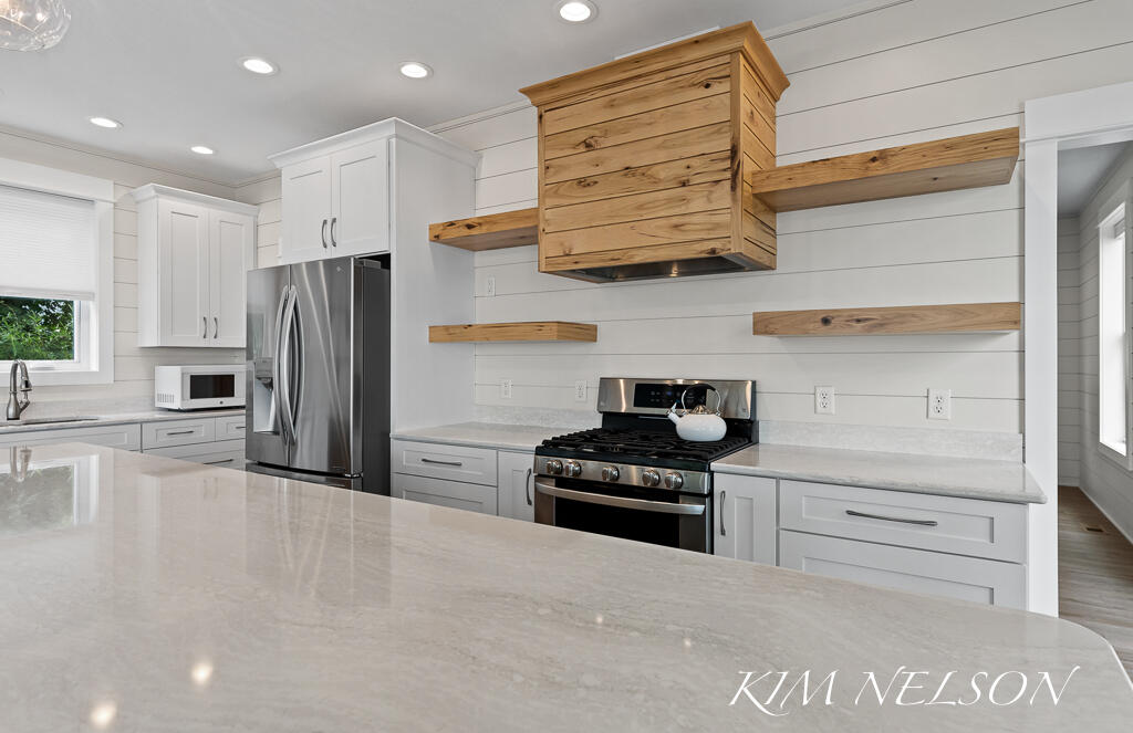 5768 S Shore Drive Property Photo 20