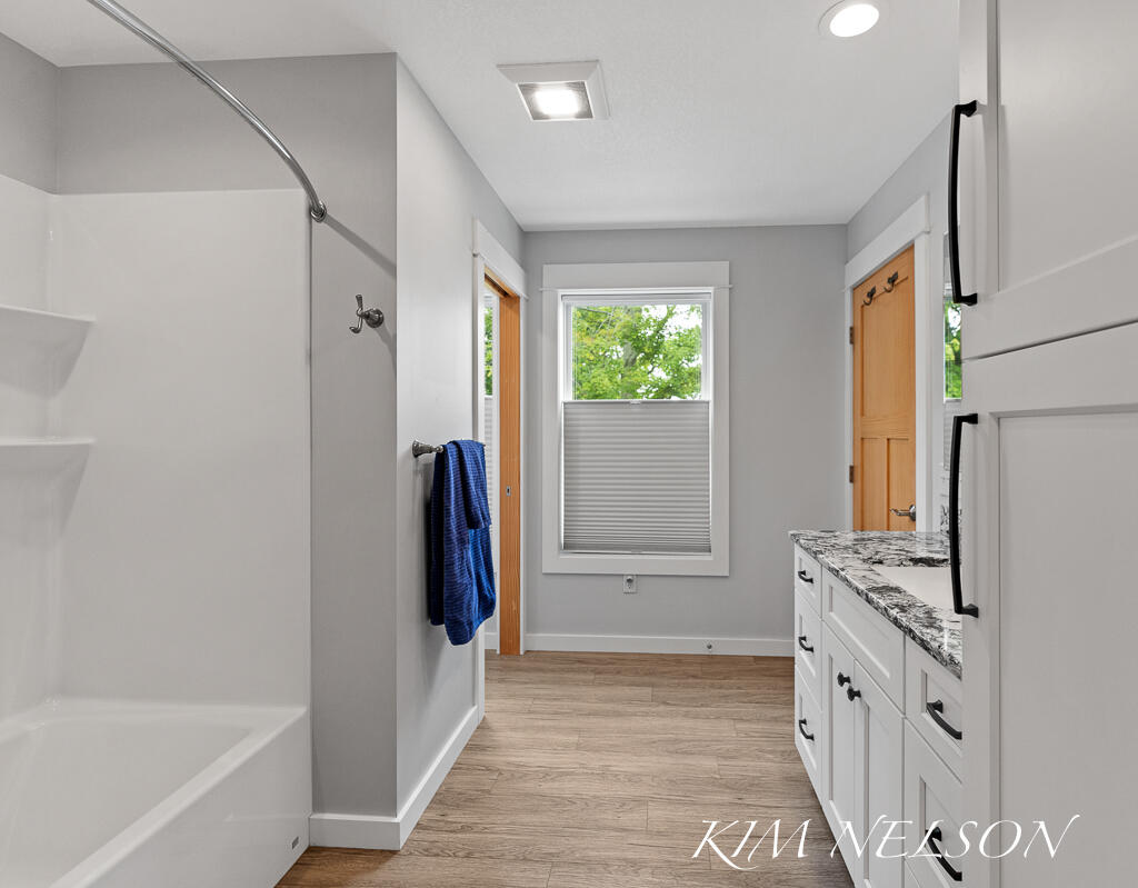 5768 S Shore Drive Property Photo 41