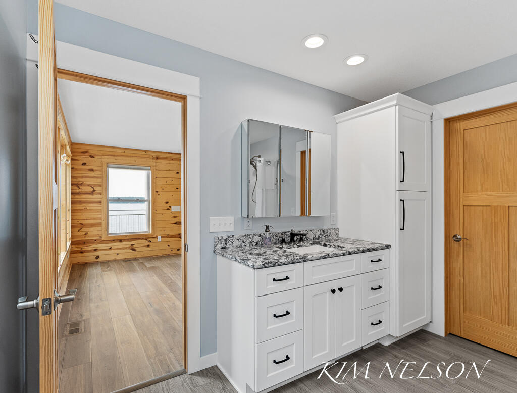 5768 S Shore Drive Property Photo 44