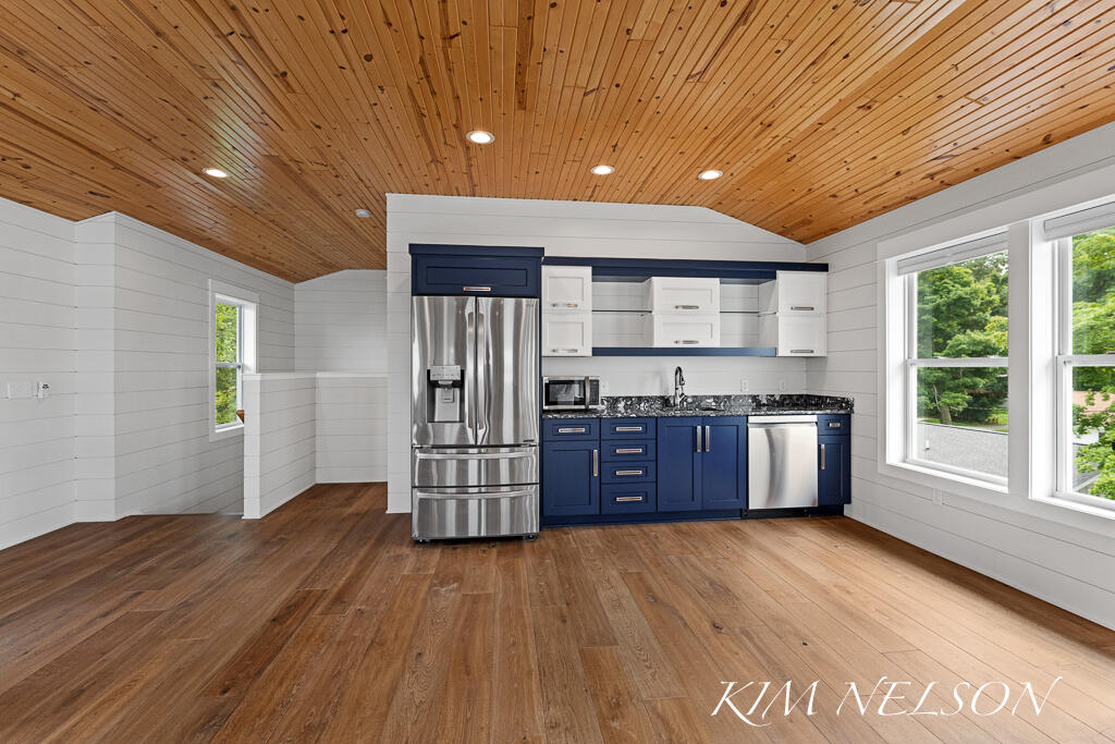 5768 S Shore Drive Property Photo 49