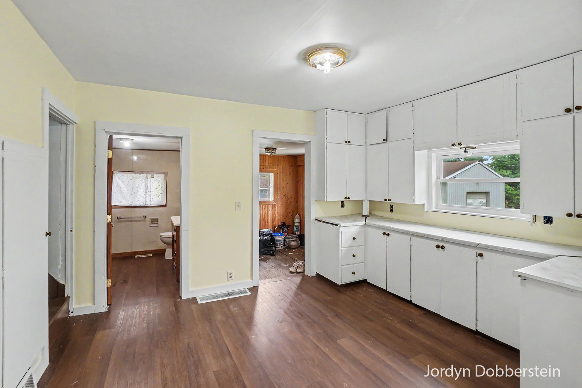 4748 Grove Street Property Photo 8