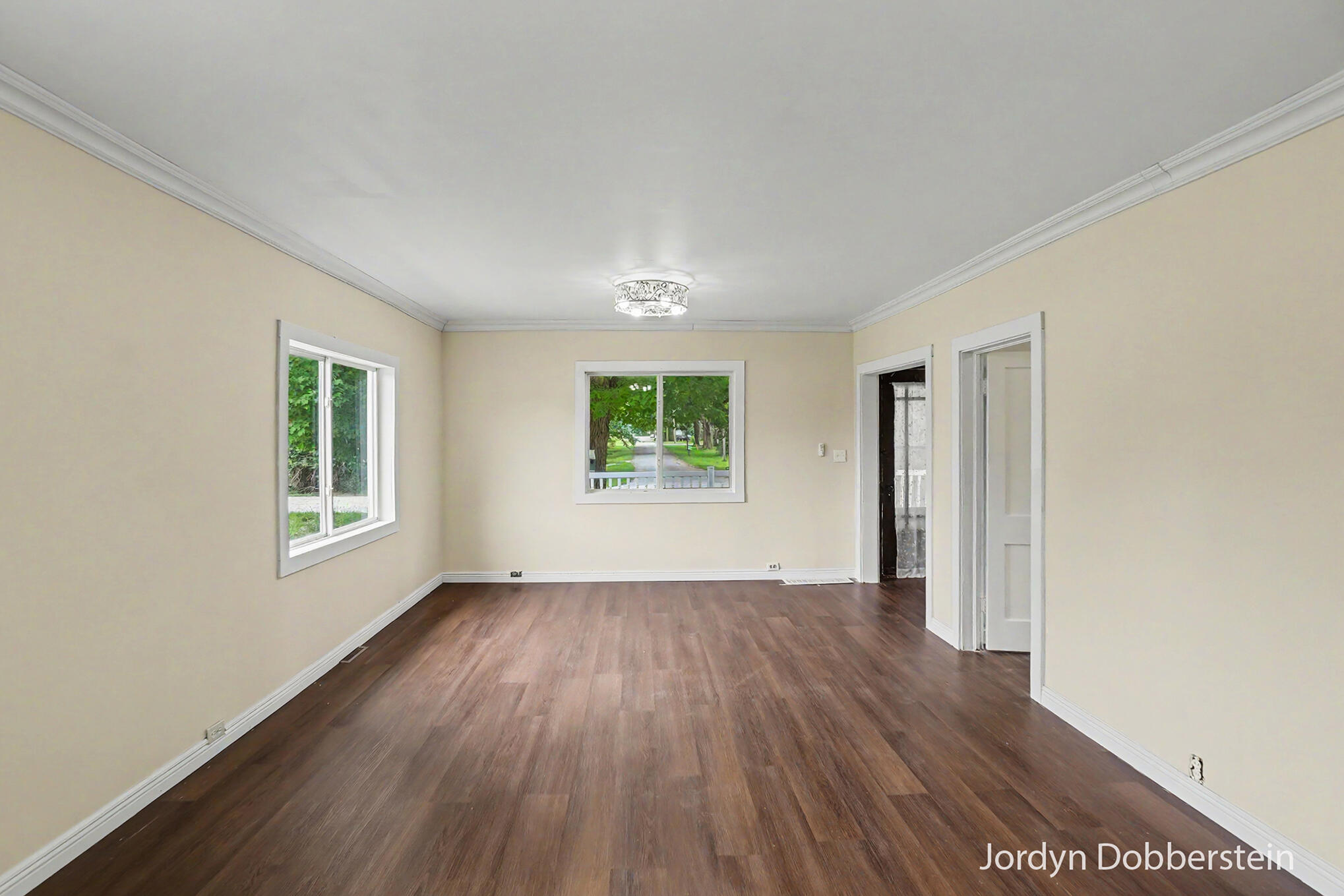 4748 Grove Street Property Photo 10