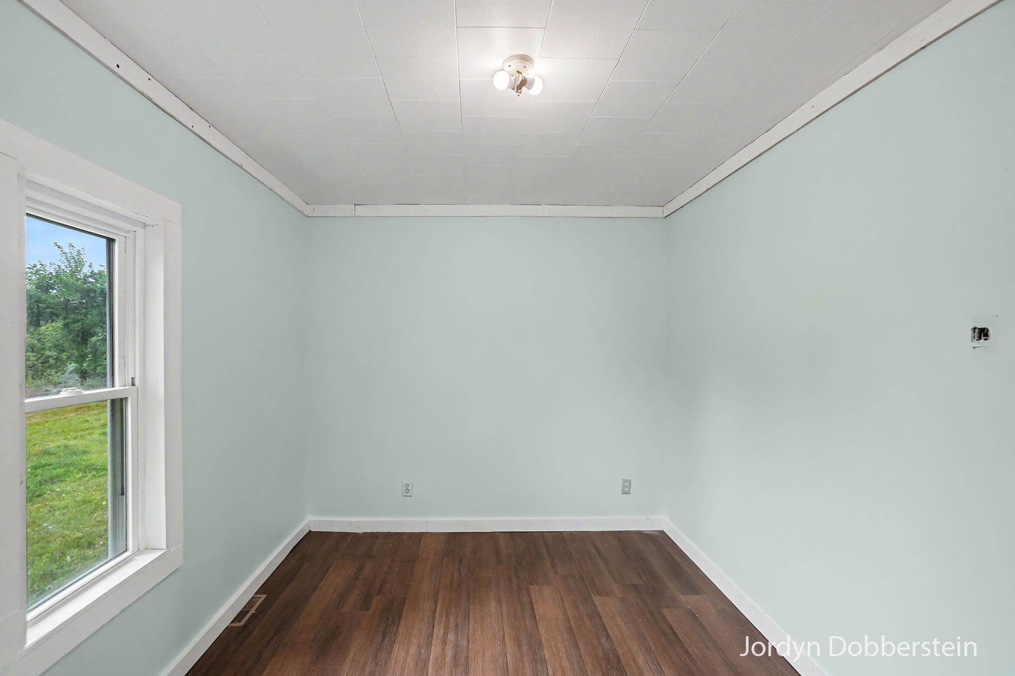 4748 Grove Street Property Photo 13