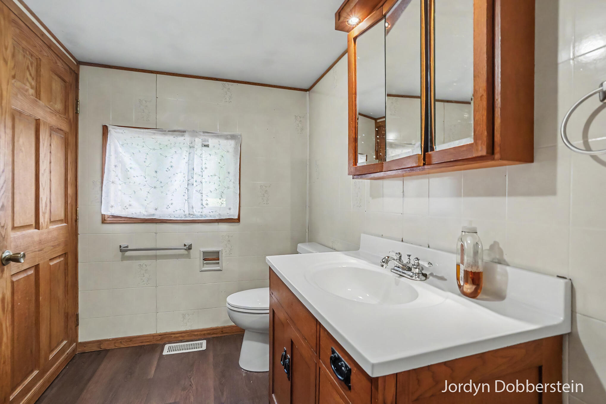 4748 Grove Street Property Photo 18