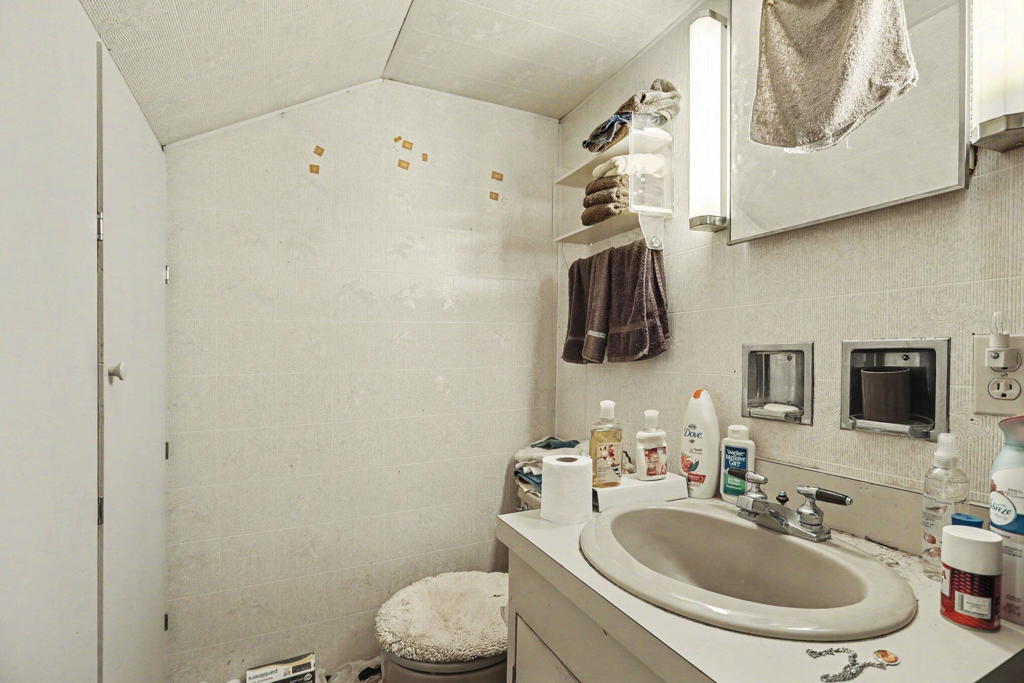 931 Baldwin Street Property Photo 13
