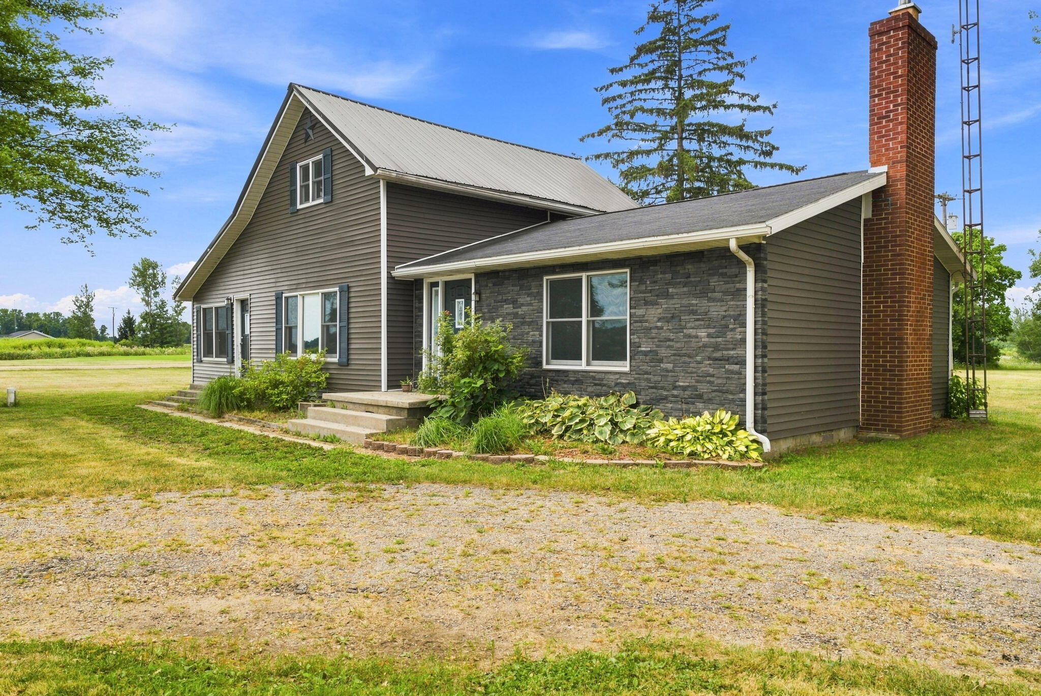 3951 N Van Dyke Road Property Photo 7