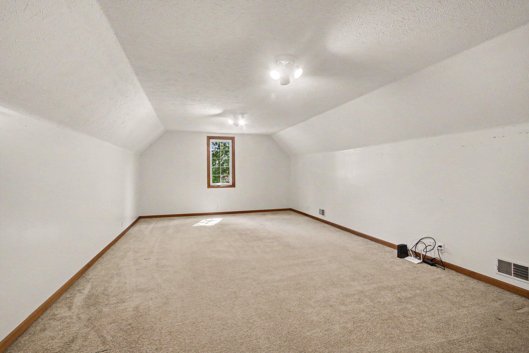 2230 58th Street Property Photo 19